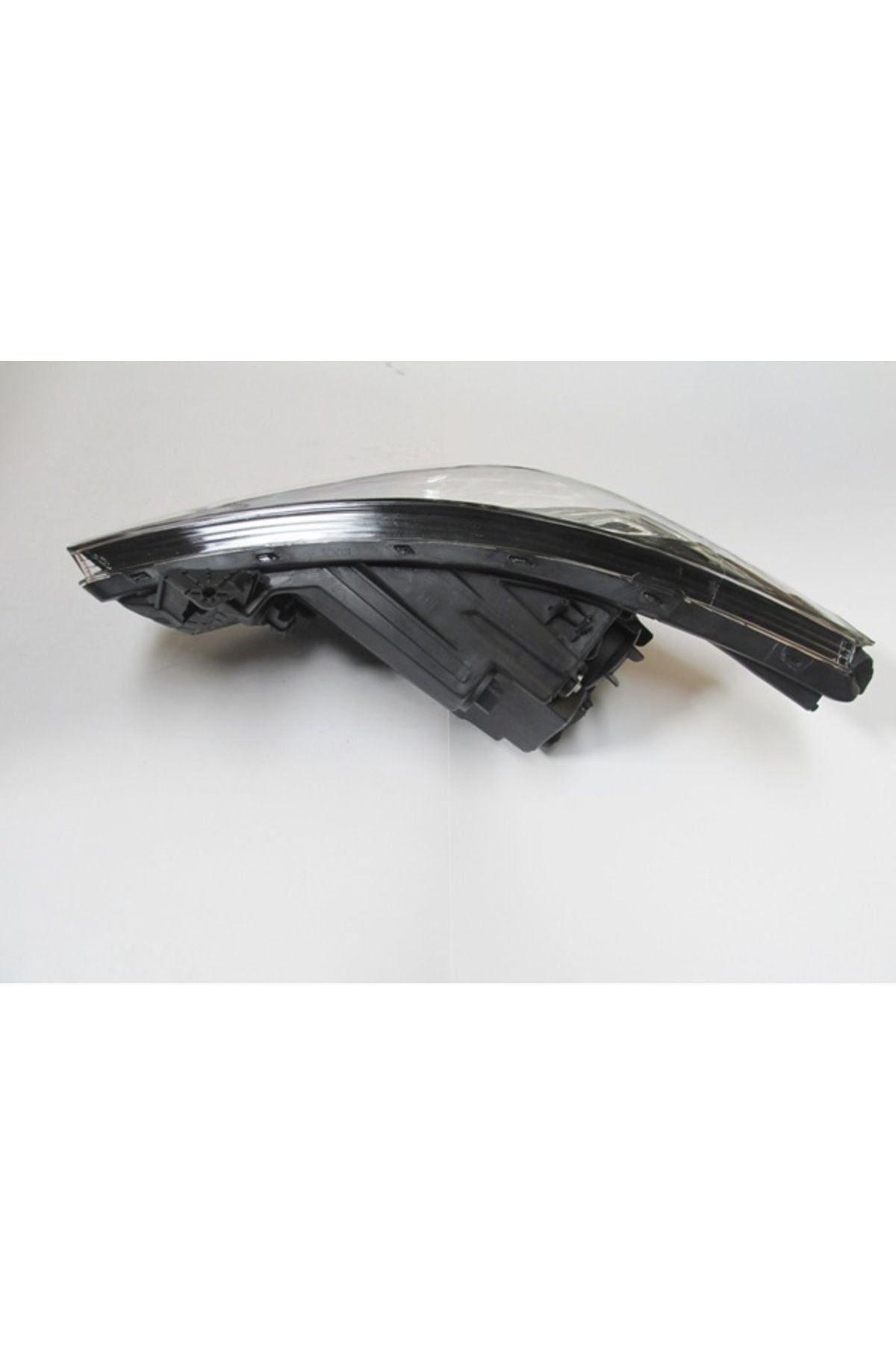 Hyundaı Accent-blue-11/14;far Lambası Sağ Elektrikli/motorlu/beyaz Reflektörlü Ledsiz H4 92102-1r040