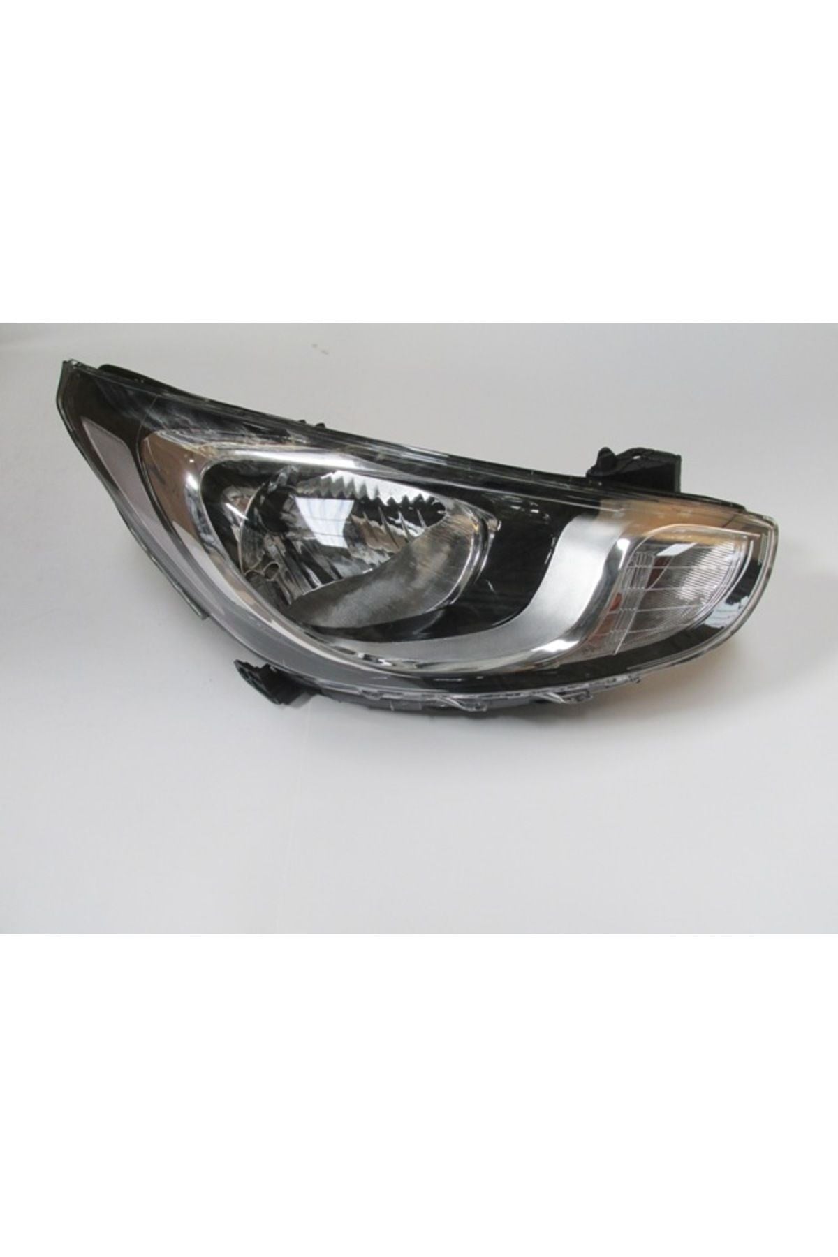 Hyundaı Accent-blue-11/14;far Lambası Sağ Elektrikli/motorlu/beyaz Reflektörlü Ledsiz H4 92102-1r040