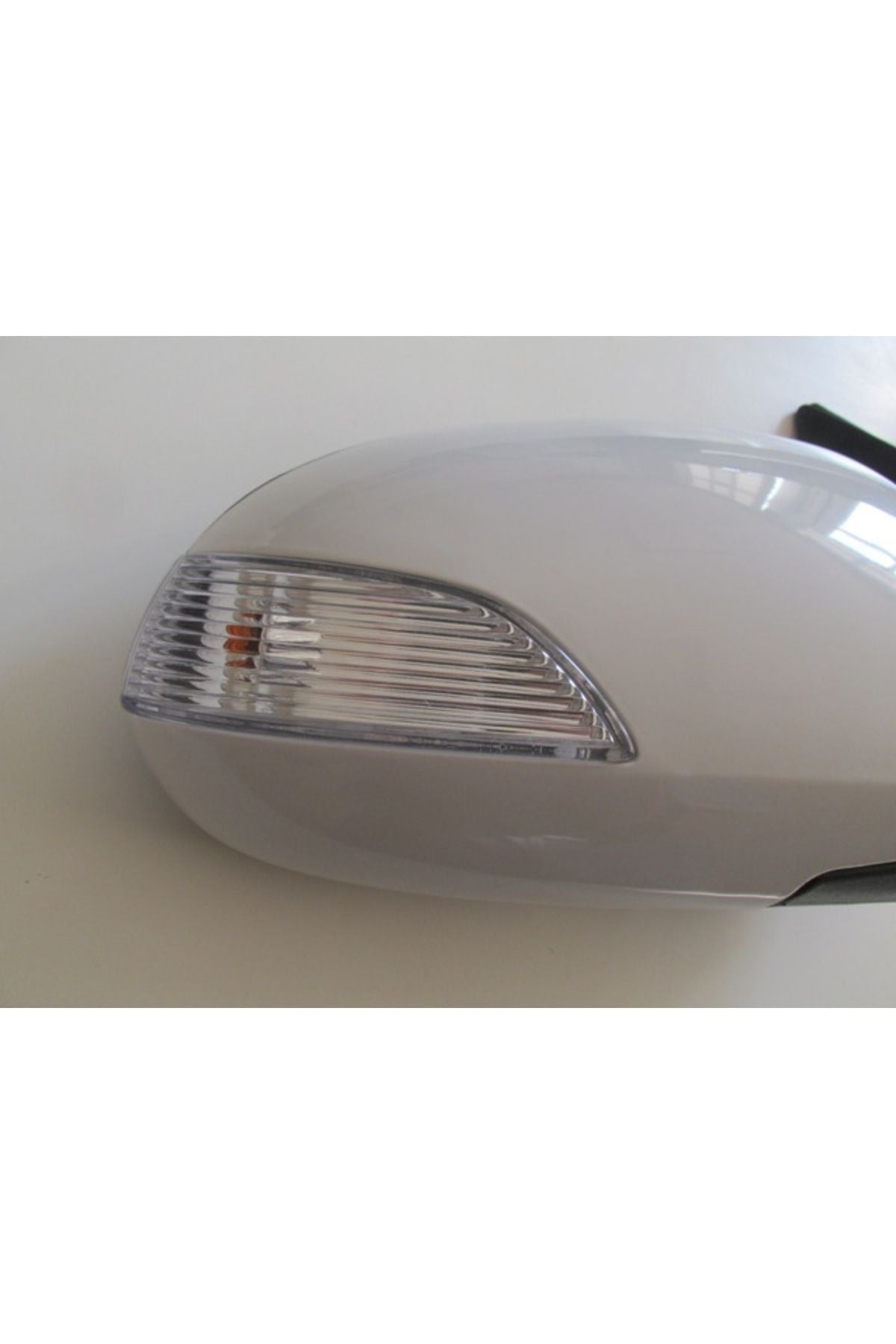 Hyundaı I30-07/12;kapı Aynası Sağ Elektrikli/sinyalli/beyaz Kapaklı(SİNYALİ KISA)(5FİŞ) 87620-2c120