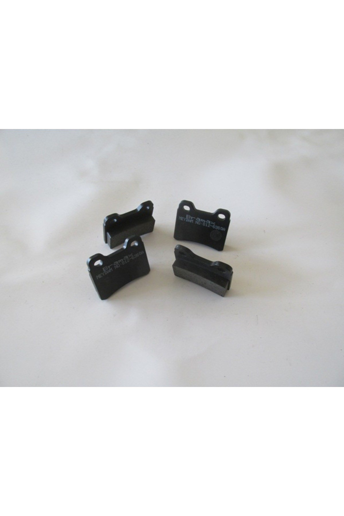 Kia Sephia- 97/98; Arka Fren Balatası (Disk)(61,8x50,9x15) (Bramax) 91AB-2M008-BD