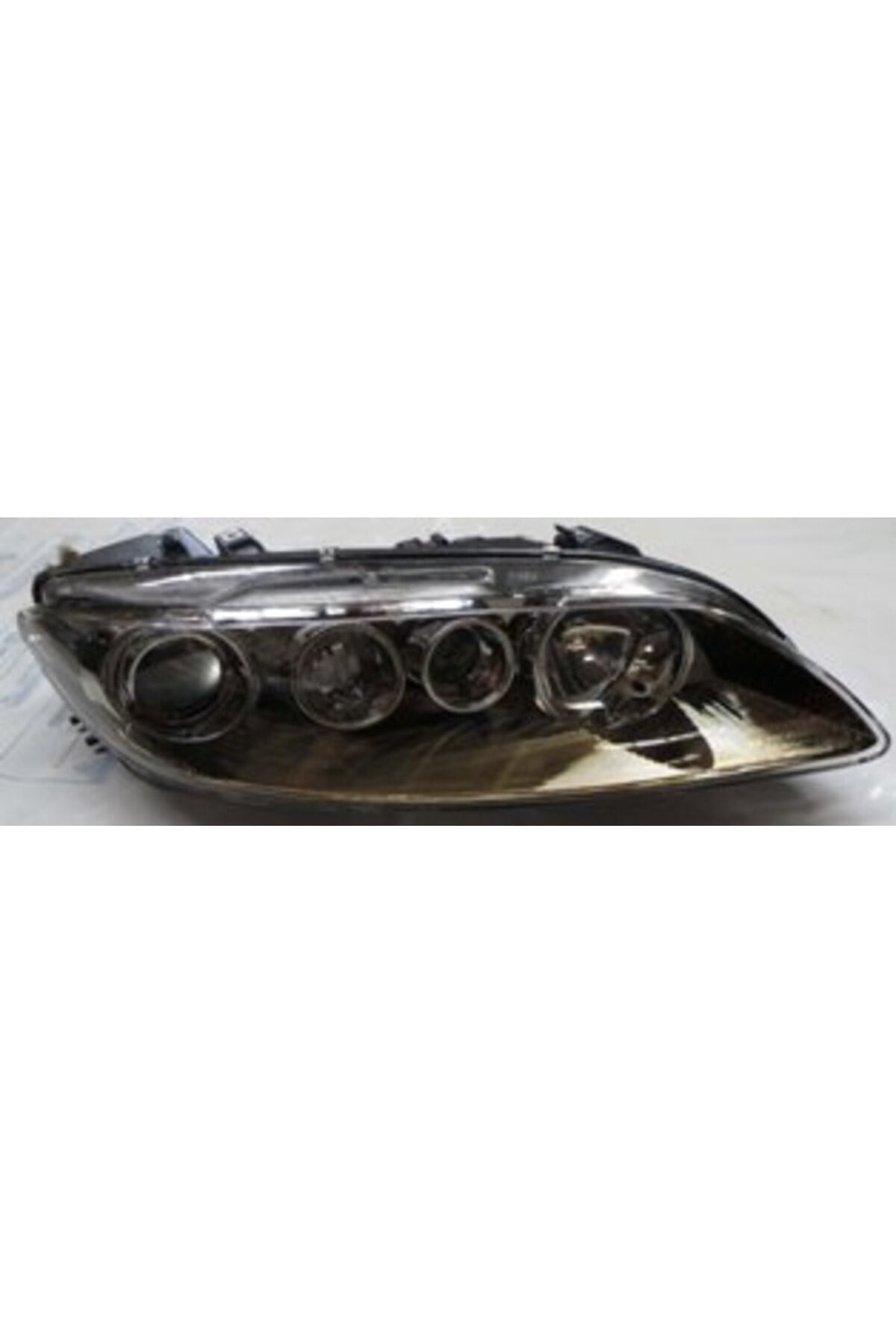 Mazda 6- SD- 2006; Far Lambası Sağ Elektrikli/Mercekli/Sisli (H1/H1/H3) (Famella) GRYR-51-0K0B