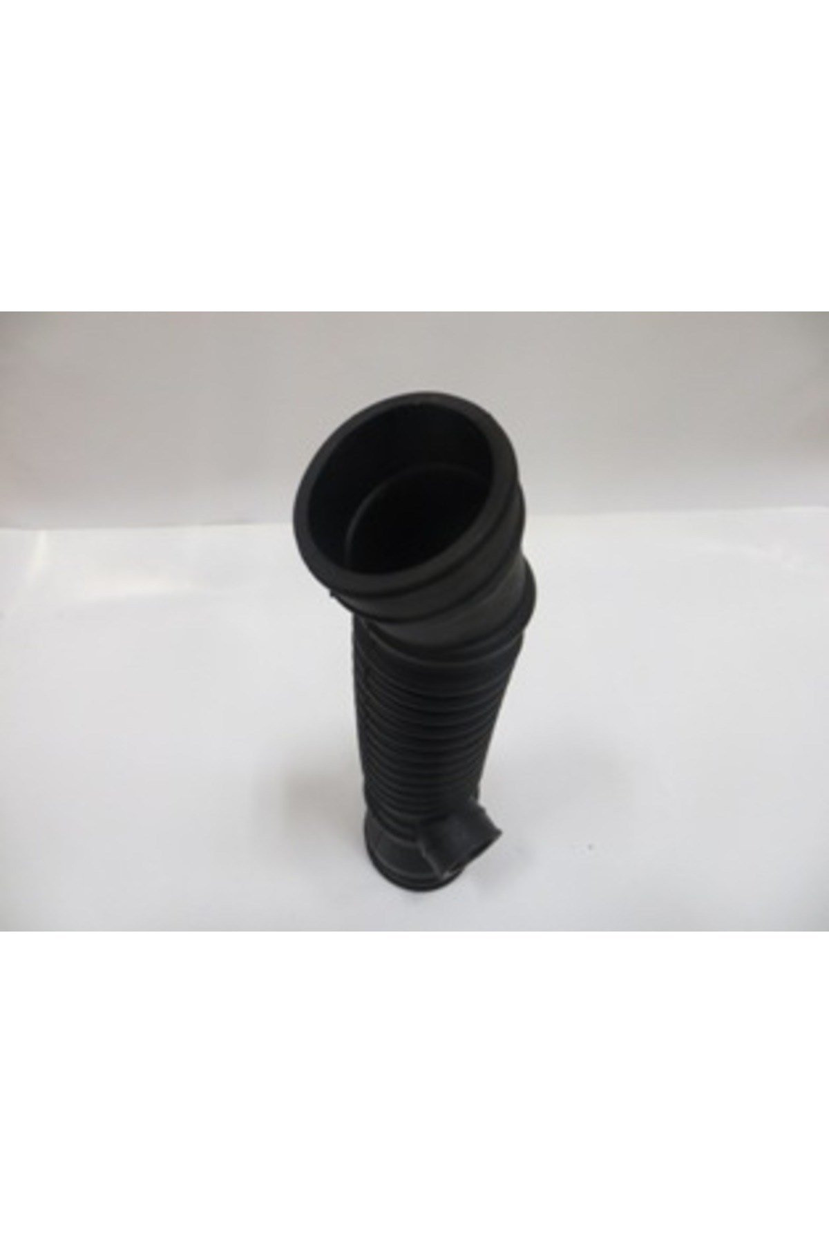 Mazda B2500- Pick Up- 97/00; Hava Filtre Hortumu WL84-13-220