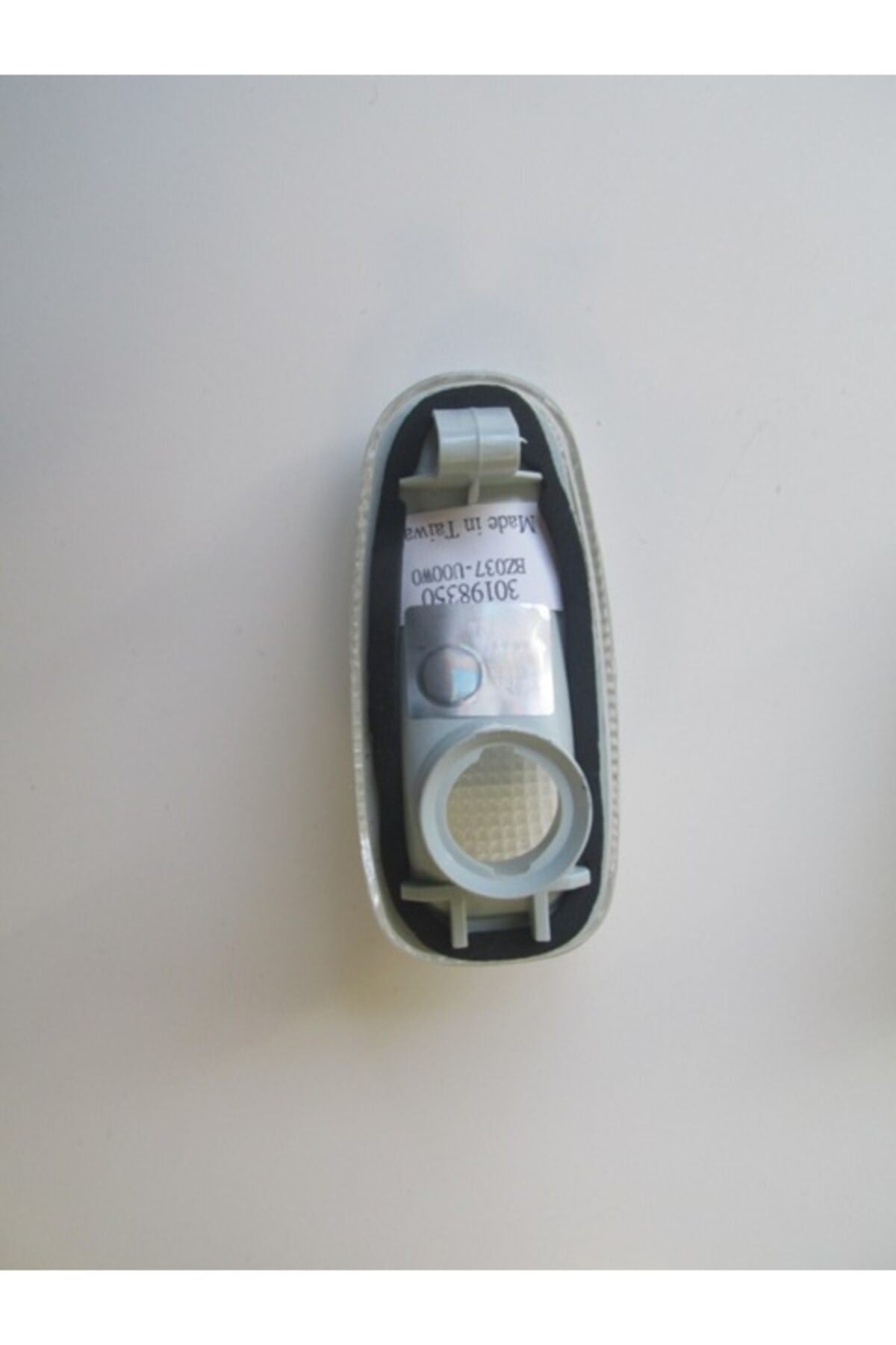 Mercedes C Class W202 Çamurluk Sinyali Beyaz Sağ / Sol Aynı Adet Eurolamp 93 / 99
