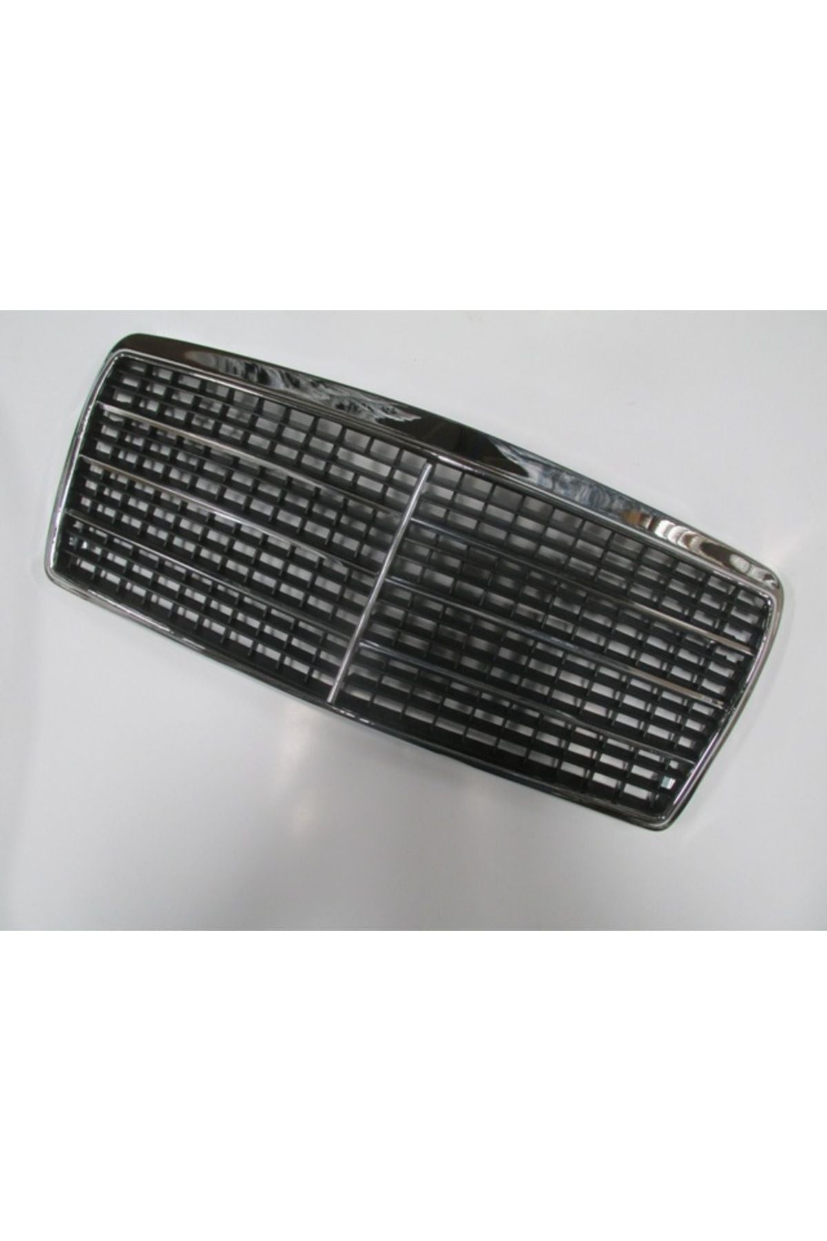 Mercedes E Class- W124- 93/95; Ön Panjur Nikelajlı/siyah (7 ÇITALI) (TW) 1248800983