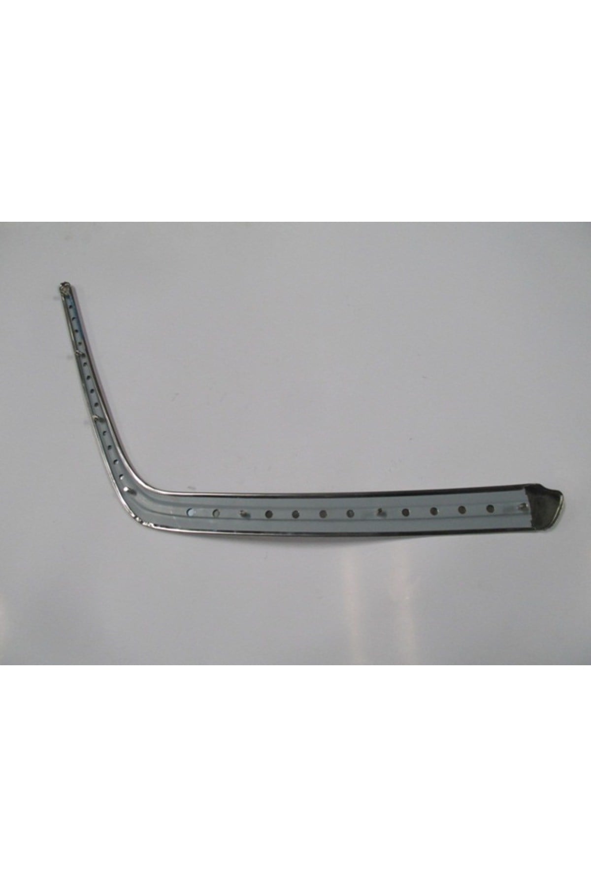 Mercedes E Class- W124- 93/95; Ön Tampon Üst Nikelajı Sol (TW) A1248801336
