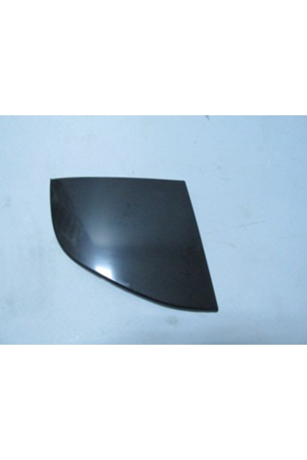 Mitsubishi Canter Fuso 06/12 Ön Cam Izgarası Sağ (Silgi Paneli)(fe711/839/59e/g) (Tw)