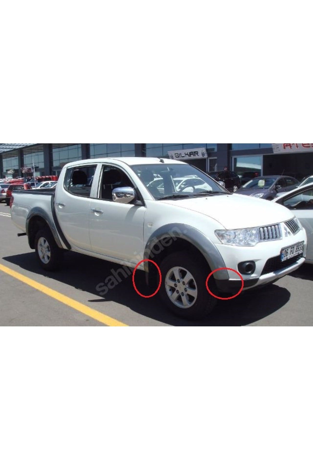 Mitsubishi L200- Pick Up- 10/15; Arka Çamurluk Ağzı Plastiği Sol (Dodik) 4x2 MZT202T03