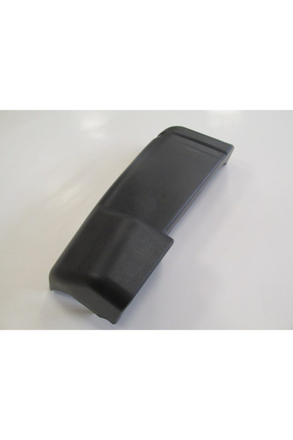 Mıtsubıshı L300- Minibüs- 88/09 Arka Tampon Ucu Sol (plastik) (reflektör Deliksiz) (euro Body) Mb70