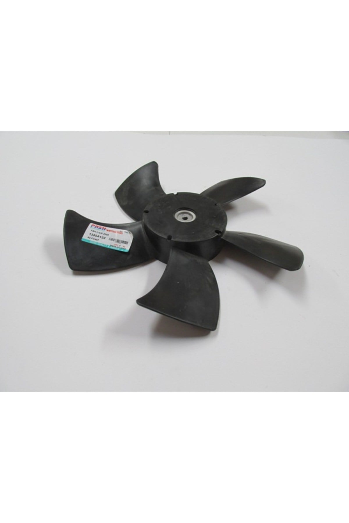 Mitsubishi Lancer- 08/16; Fan Kanadı (5KANAT) (TW)