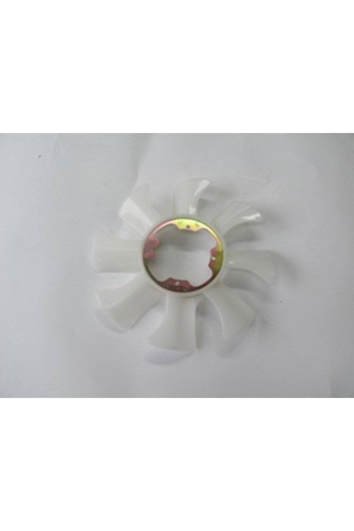 Nıssan Skystar-pıck Up-d22-97/02; Fan Kanadı Td25 2.5cc Küçük Termiğe Takılan)(8kanat 21060-43g00