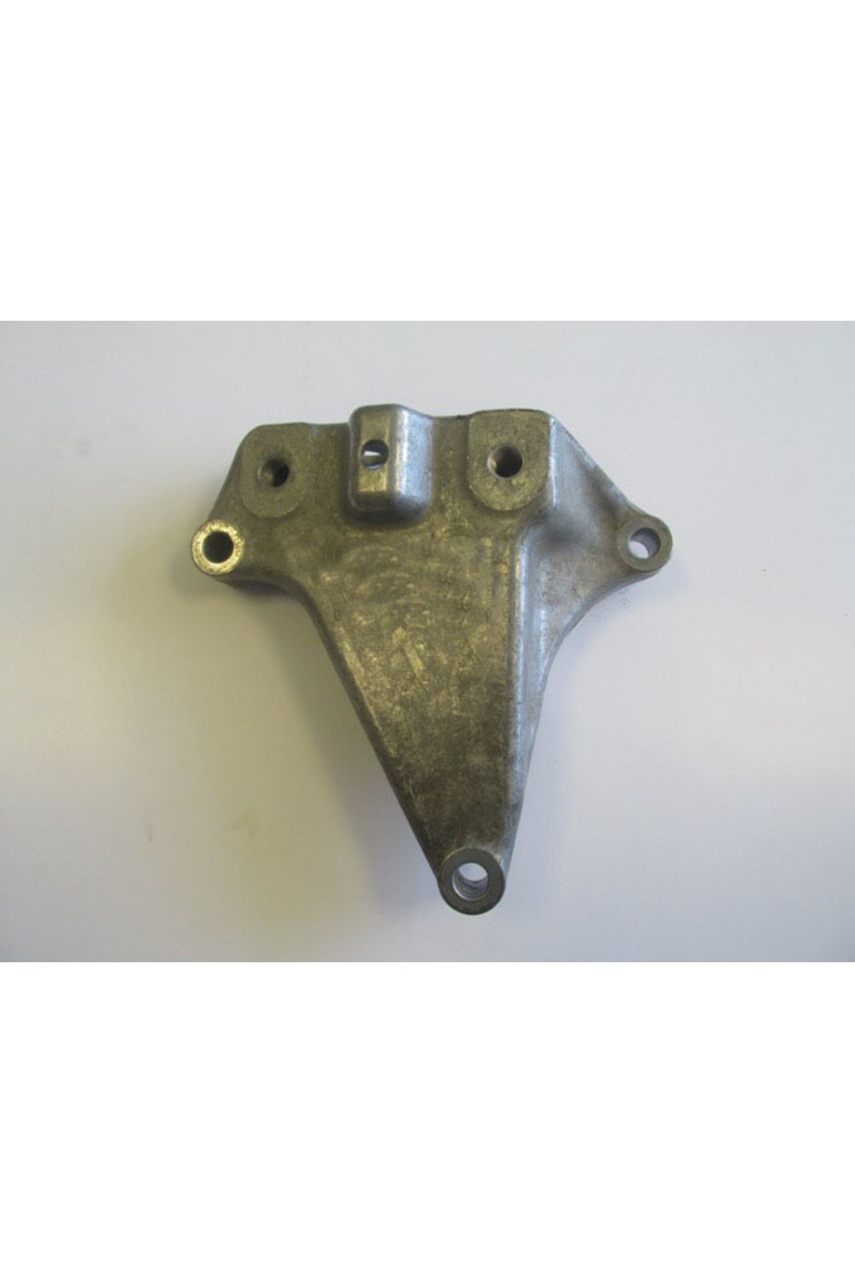 OEM NO 1K0199117BQ UYUMLU VOLKSWAGEN PASSAT B7 11/14 ŞANZUMAN BAĞLANTI KULAĞI (7 İLERİ DSG)