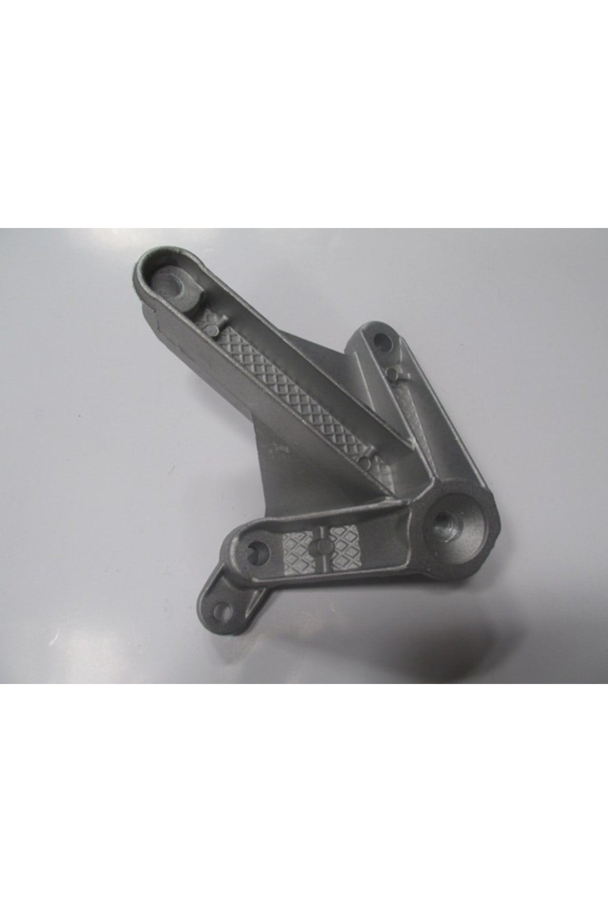 OEM NO 8200043084 UYUMLU RENAULT SCENIC 2 03/09 MOTOR TAKOZU BAĞLANTI KULAĞI 1.5DCI