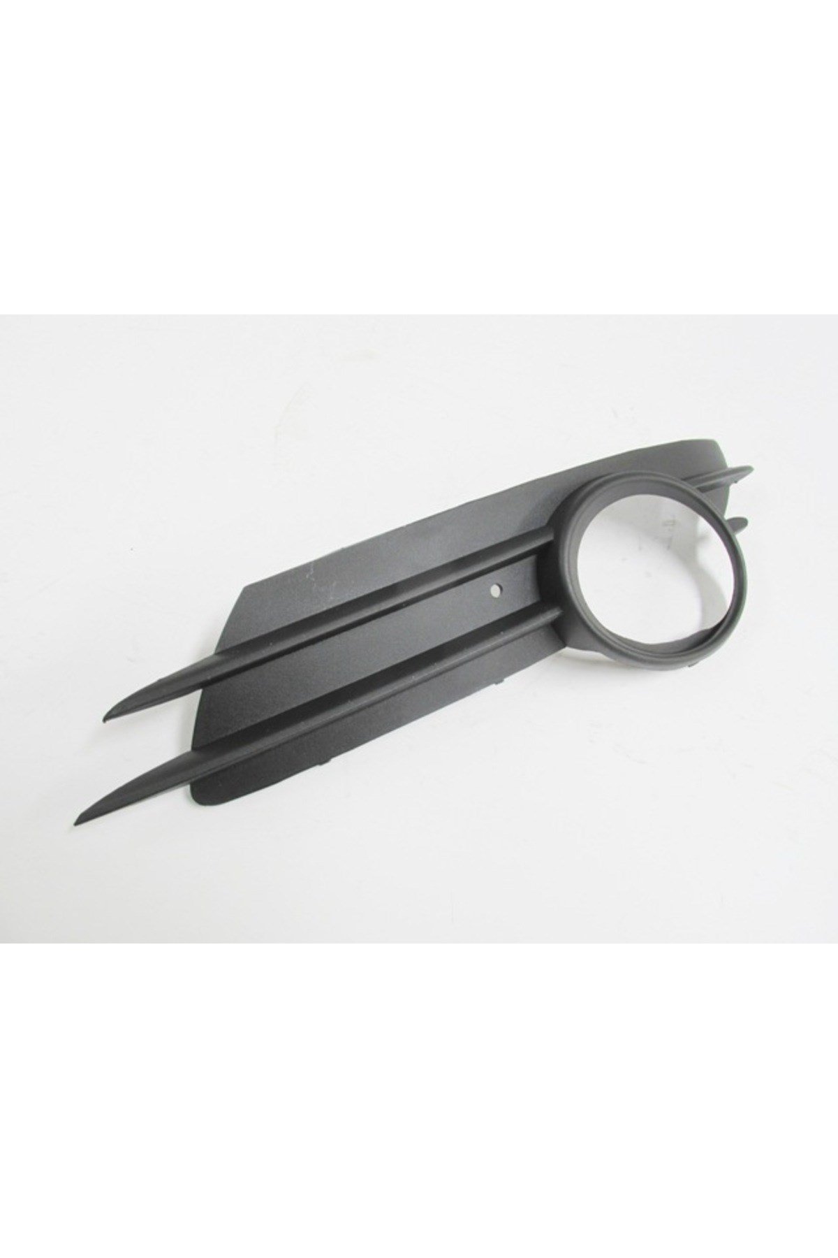 Opel Corsa- D- 07/11; Sis Lamba Kapağı Sol Sis Delikli 6400634