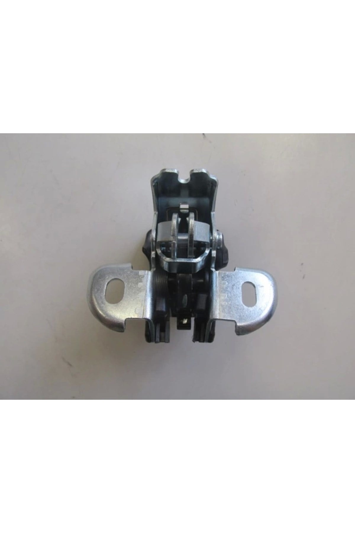 Opel Movano- 04/06; Bagaj Kilidi Alt/Üst (Oem No: 8200031626)