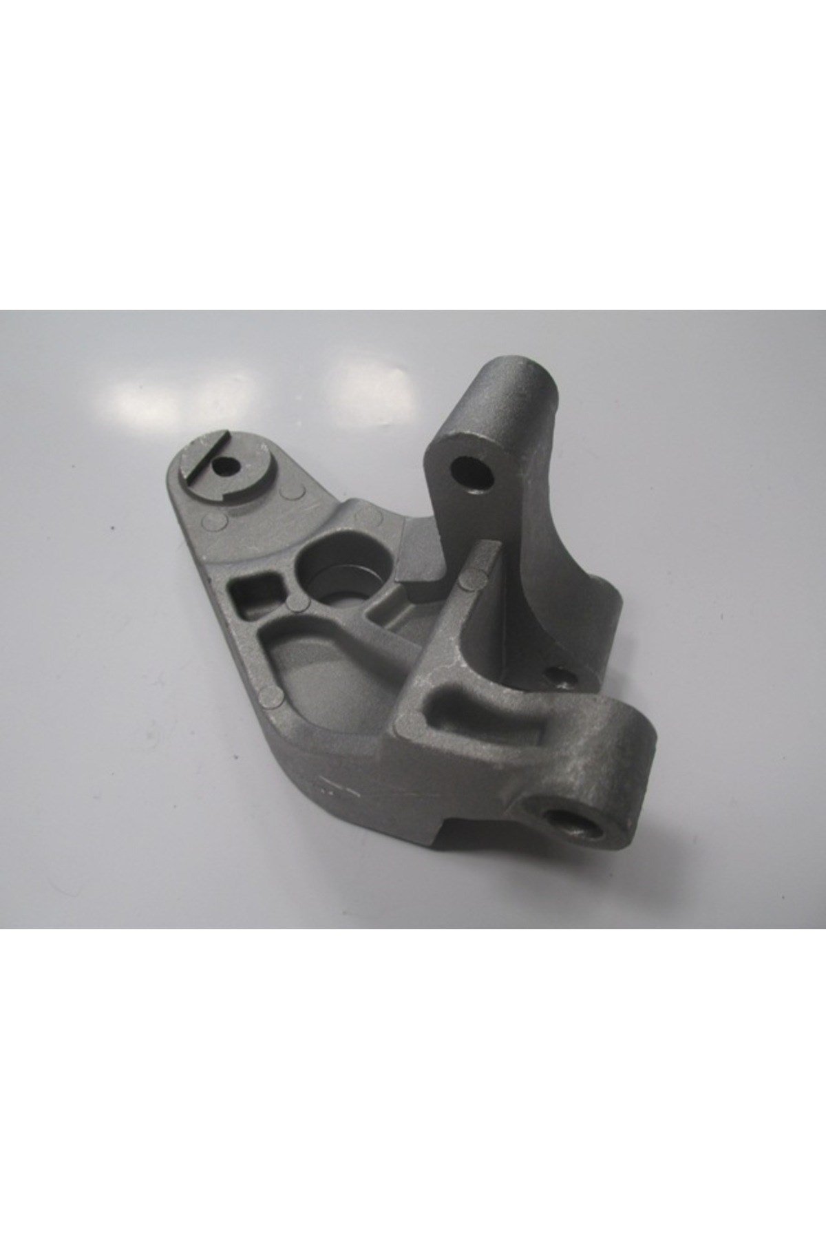 PALIO- 02/05; MOTOR TAKOZU BAĞLANTI KULAĞI 1.3CC