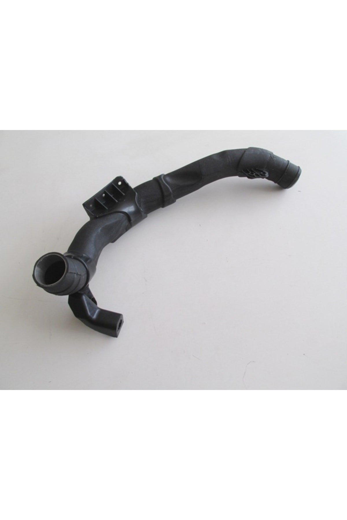 Polo- 6- 10/17; Turbo Intercooler Hava Alma Borusu (1.6 Dizel) (cay Motor)