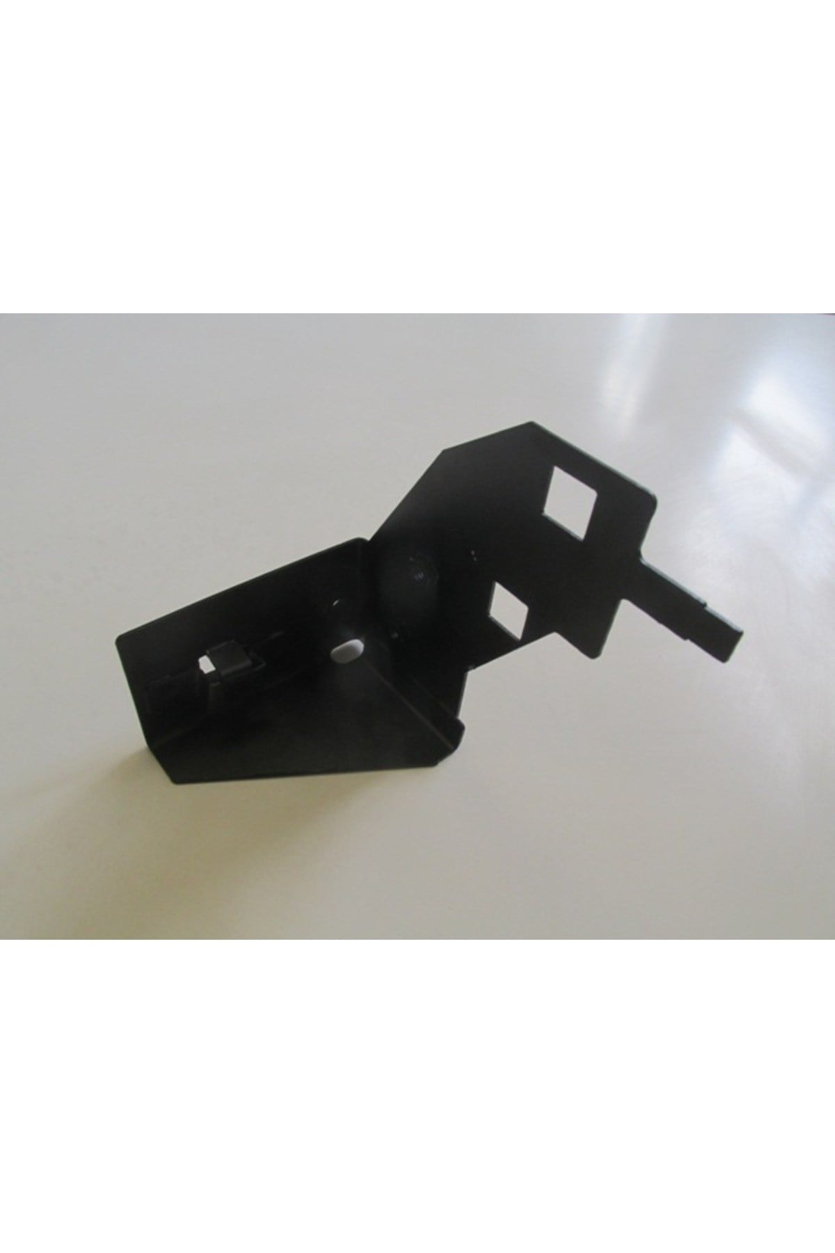 Renault Captur- 13/19; Ön Tampon Çamurluk Bağlantı Braketi Sol (Sac) (Eagle Body) 641815839R