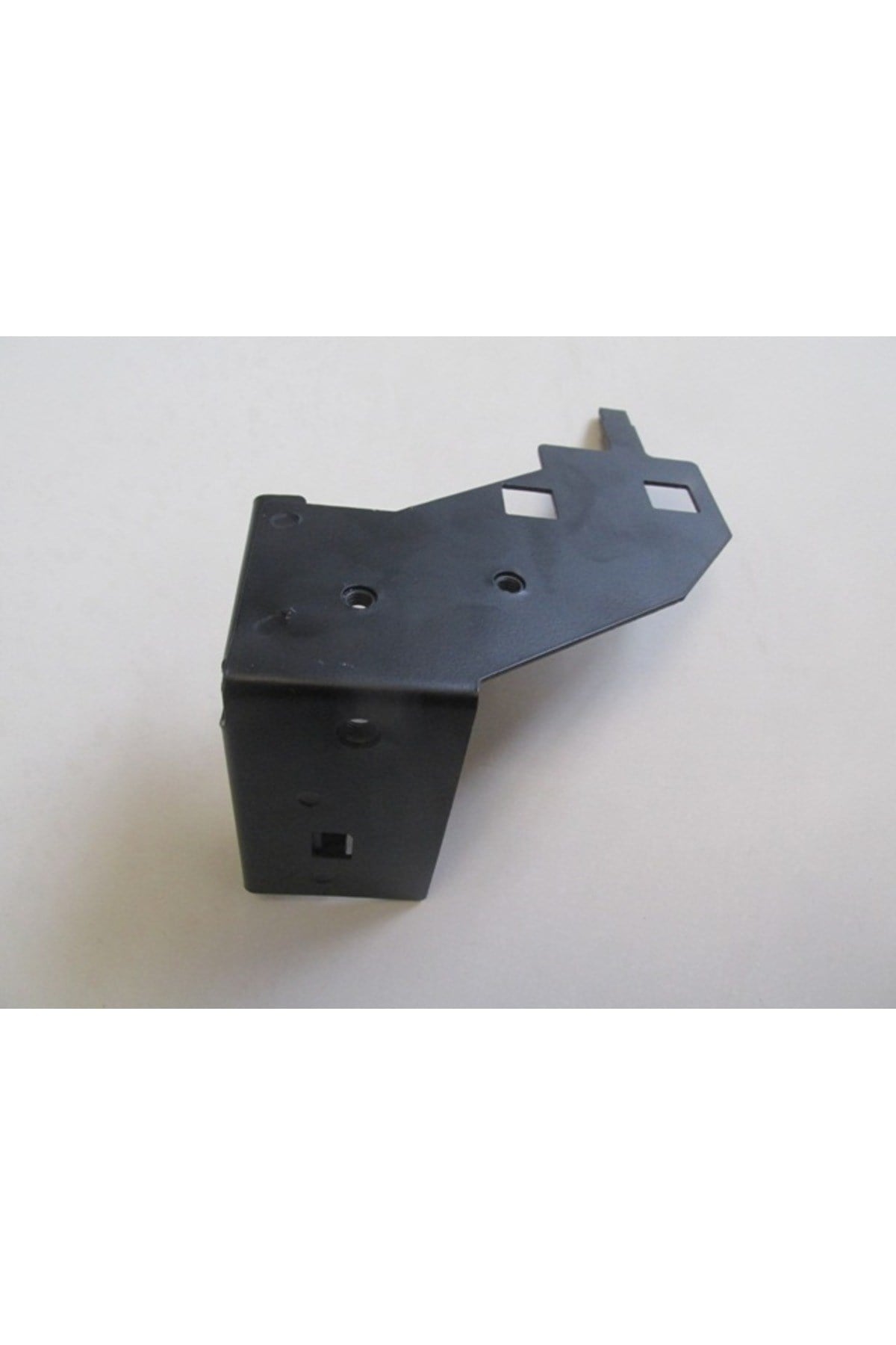 Renault Captur- 13/19; Ön Tampon Çamurluk Bağlantı Braketi Sol (Sac) (Eagle Body) 641815839R