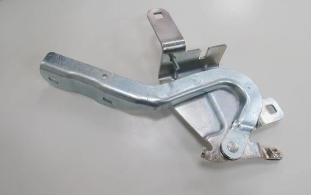 Renault Clio 4 Hb 13/16 Kaput Menteşesi Sağ (Eagle Body)