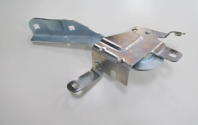 Renault Clio 4 Hb 13/16 Kaput Menteşesi Sağ (Eagle Body)