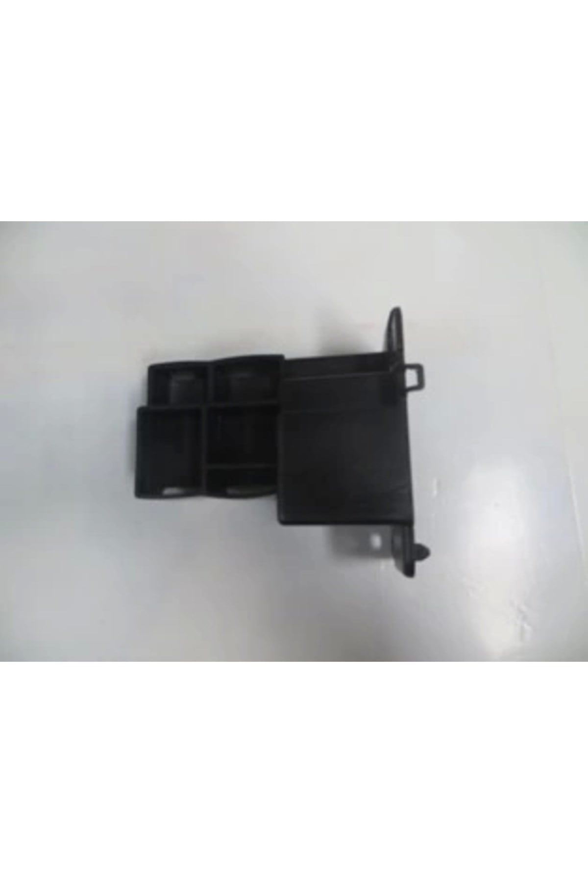 Renault Clıo- 4- Hb- 13/16; Ön Tampon İç Bağlantı Braketi Sol Plastik (Oem No: 620902055R)
