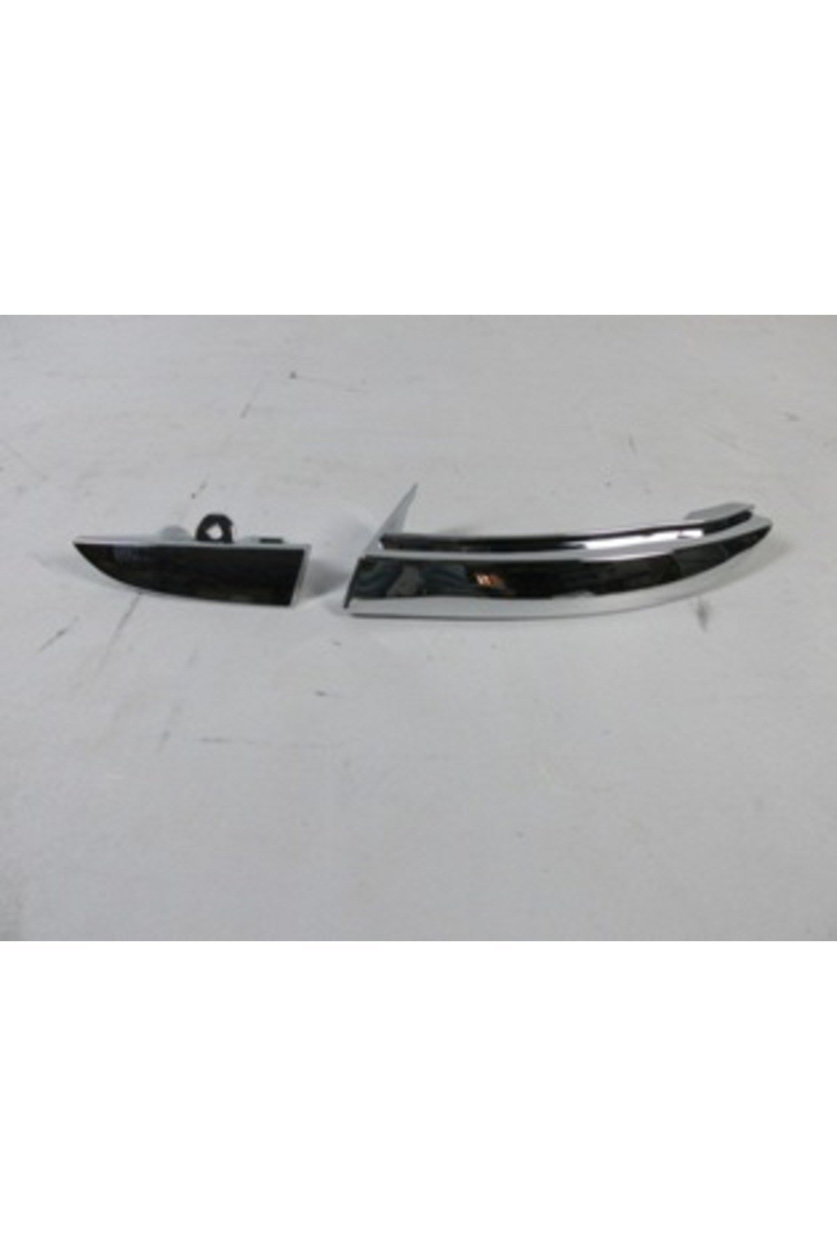 Renault Clio- 4- HB- 16/20; Stop Alt Çıtası Sağ Nikelajlı İç/Dış Set 848627437R