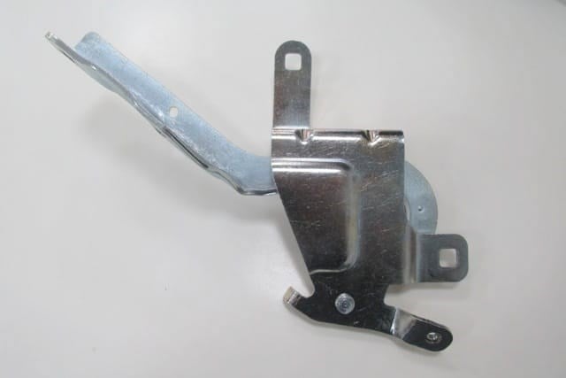 Renault Clio 4 Sport Tourer 13/16 Kaput Menteşesi Sol (Eagle Body)