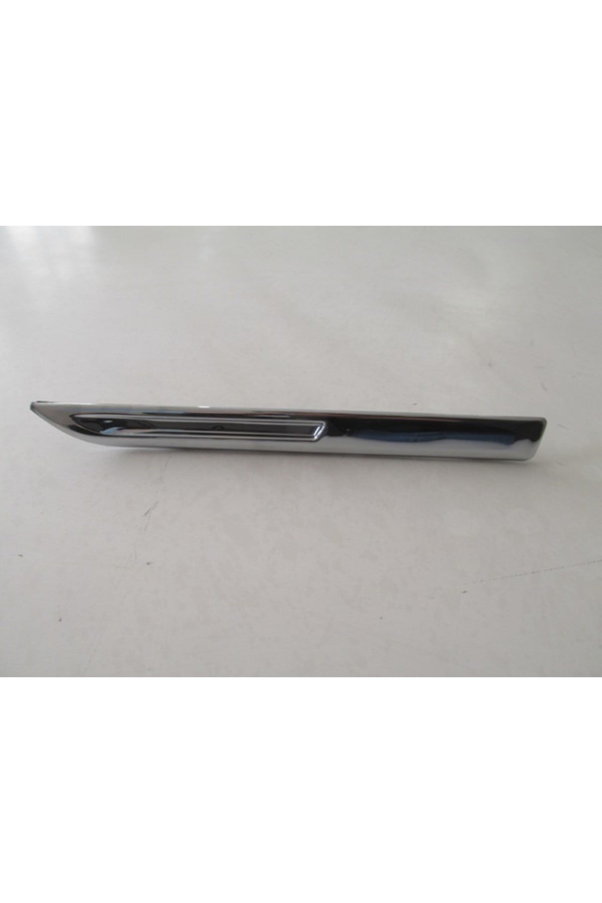 Renault Megane- 4- SD- 21/25; Ön Çamurluk Çıtası Nikelajlı Sol 990430979R