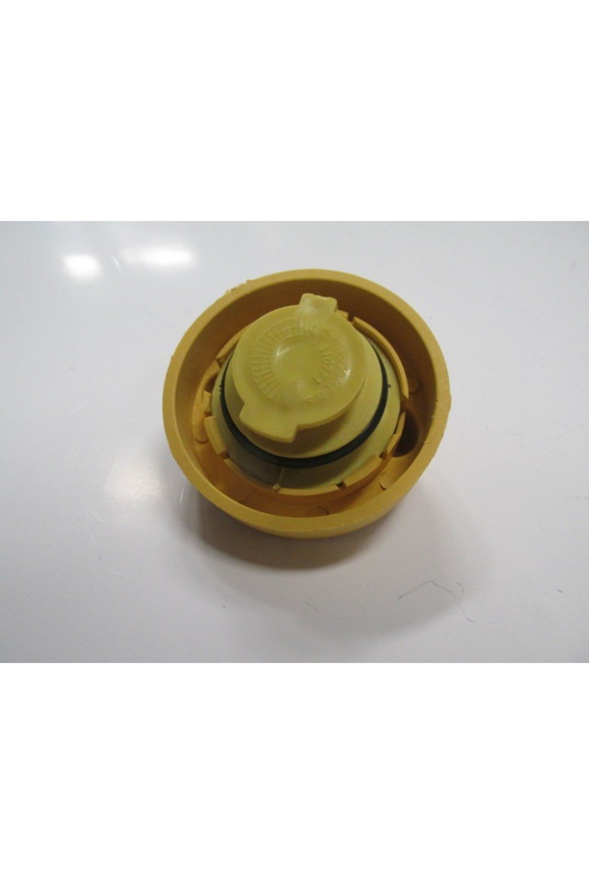 Renault Symbol- 13/21; Motor Yağ Kapağı Sarı (0.9 Benzinli) (Sarı) (Oem No: 8200800258) Tst5116