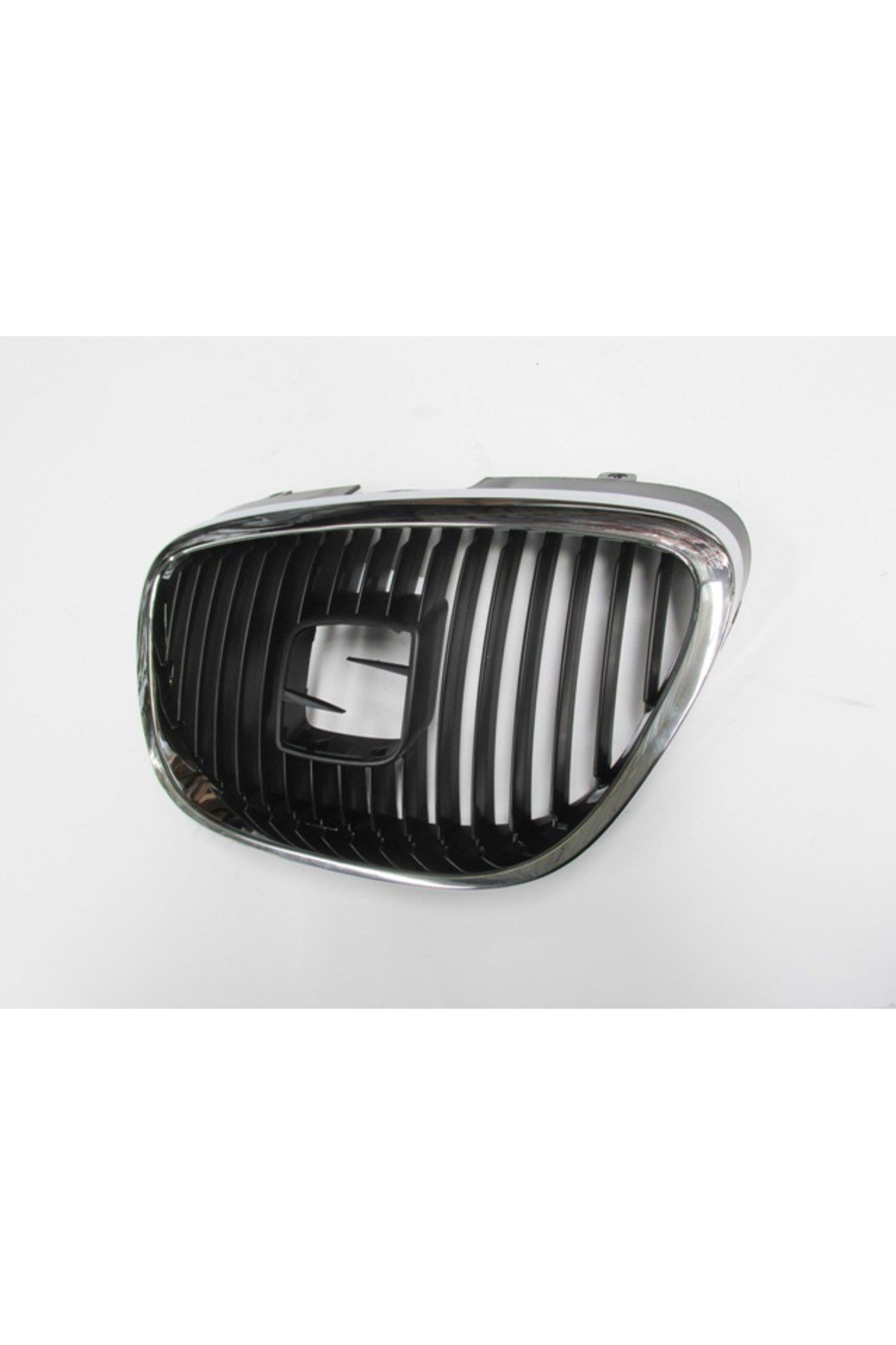 Seat Altea- 04/15; Ön Panjur Siyah (nikelaj Çerçeveli)(tyg) Uyumlu