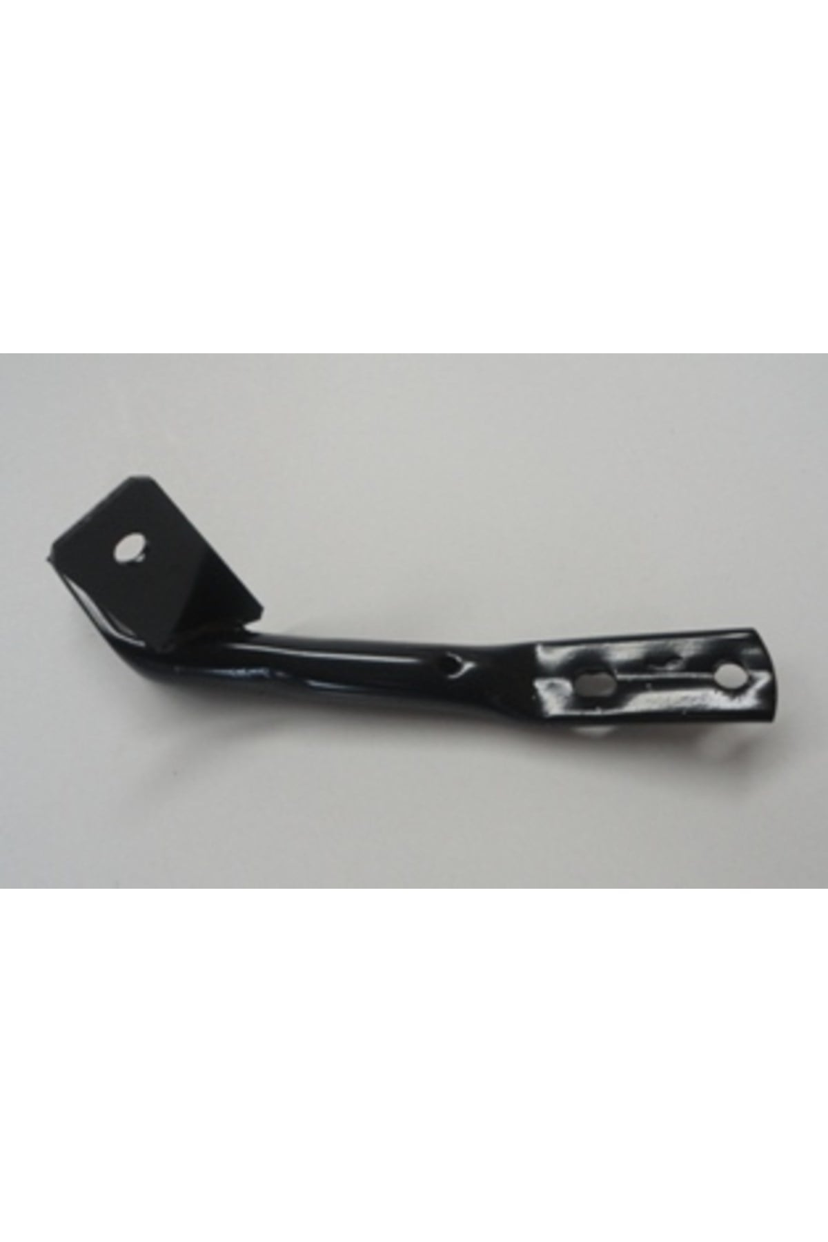 SUZUKI GRAND VITARA- 98/02; ÖN TAMPON BRAKETİ SAĞ (TYG) P-A