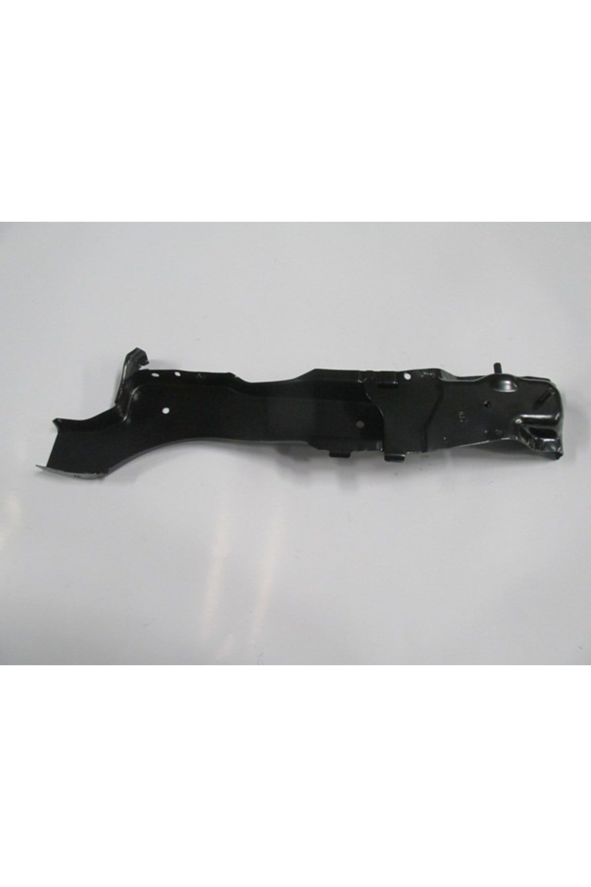 Suzukı Swıft- 05-11 Ön Panel Yan Parça Sağ Oem No: 58110-63j00 Uyumlu 543-2323