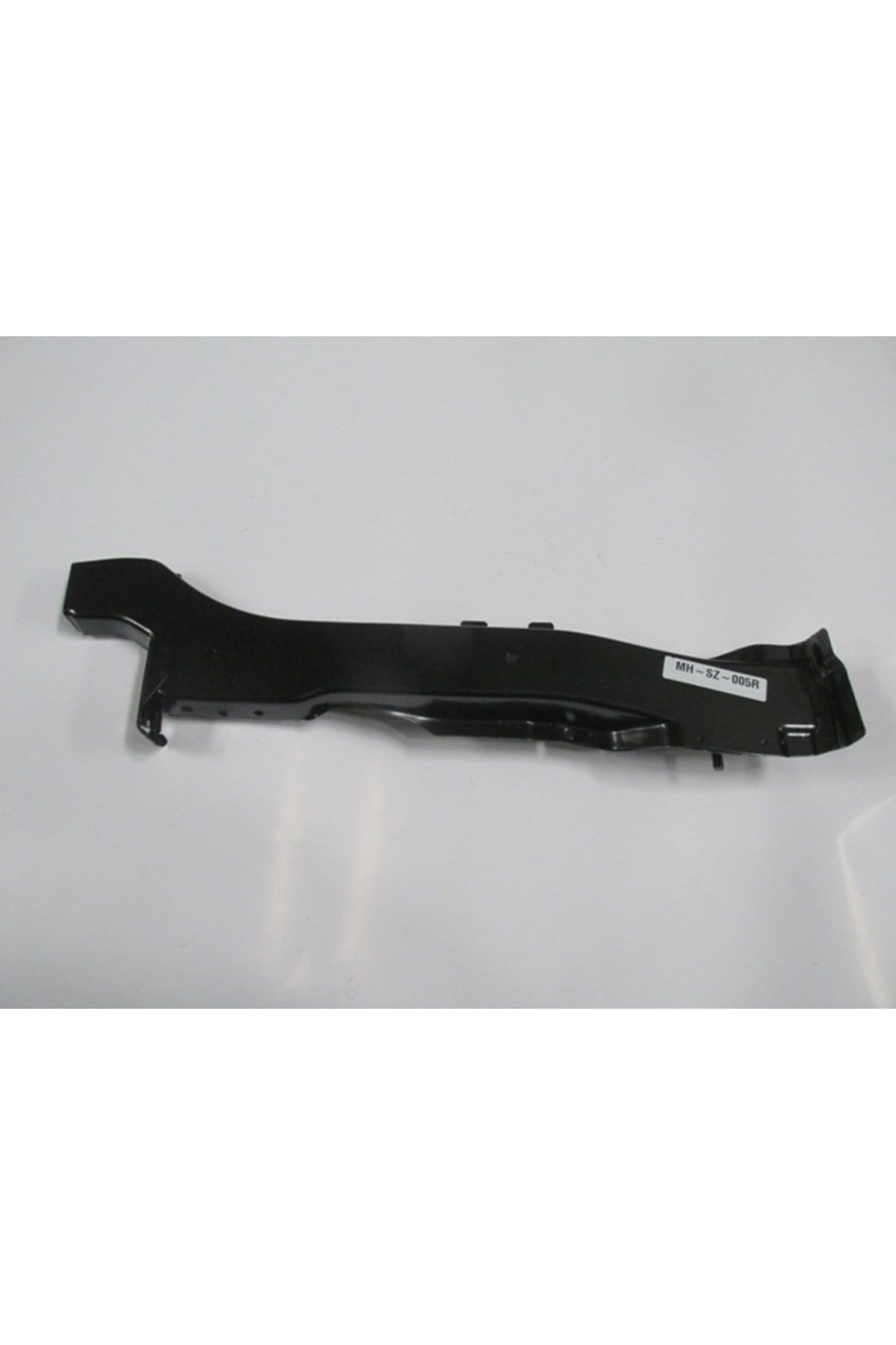 Suzukı Swıft- 05-11 Ön Panel Yan Parça Sağ Oem No: 58110-63j00 Uyumlu 543-2323