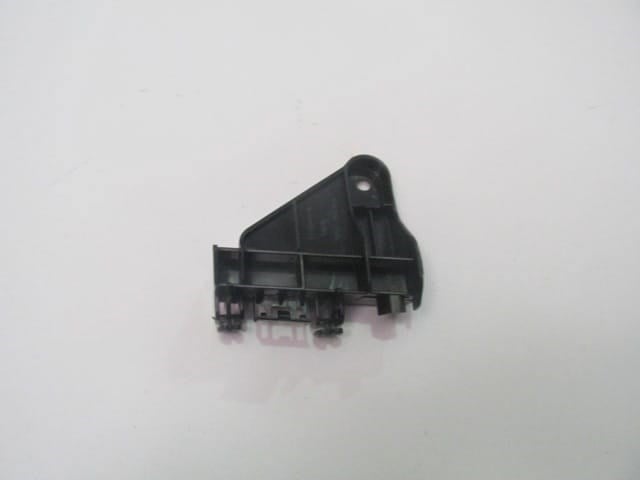 Toyota Corolla Nde180 13/18 Arka Tampon Bağlantı Braketi Sağ Plastik (Tw)