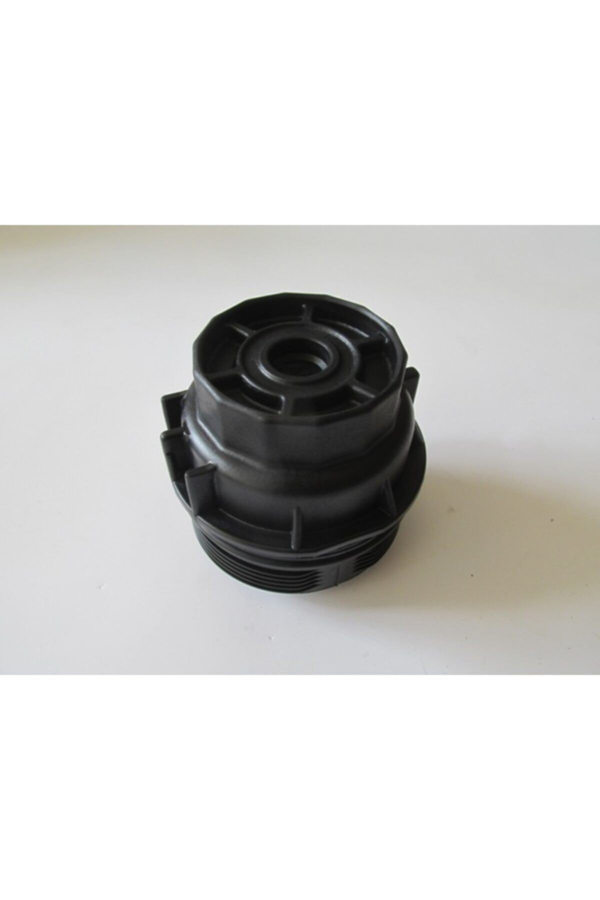 TOYOTA COROLLA- NDE180- 13/18; MOTOR YAĞ FİLTRE KAPAĞI (D-4D DİZEL) (PLASTİK) Uyumlu