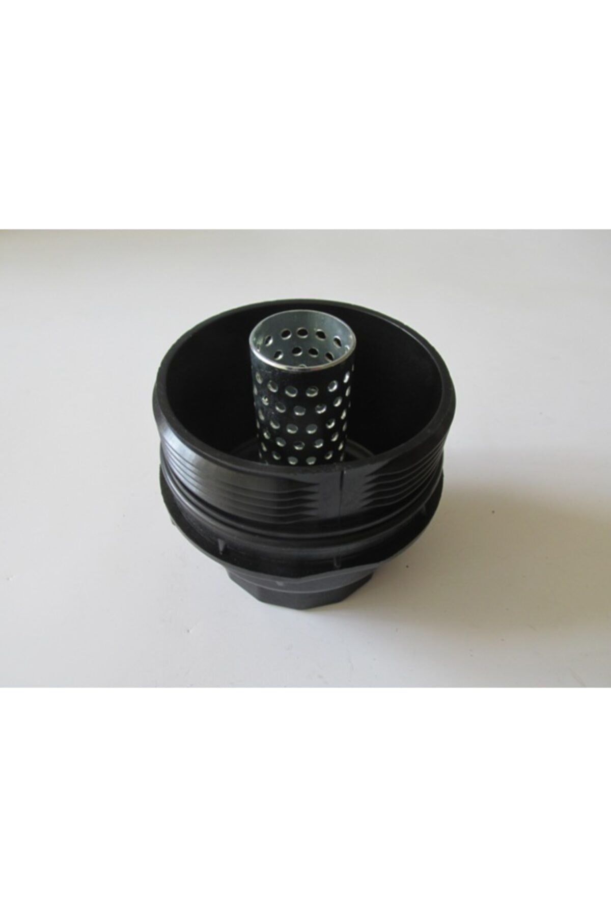 TOYOTA COROLLA- NDE180- 13/18; MOTOR YAĞ FİLTRE KAPAĞI (D-4D DİZEL) (PLASTİK) Uyumlu