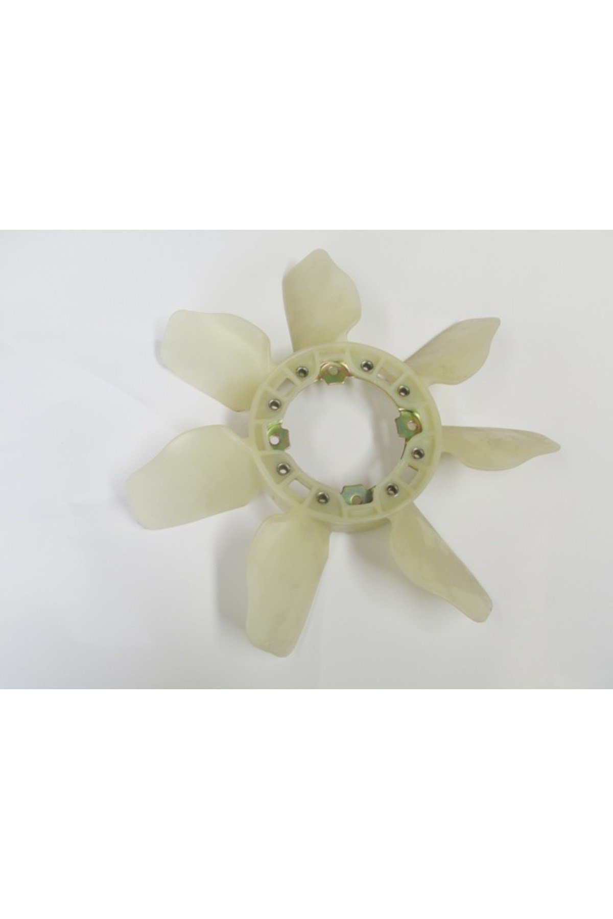 Toyota Hilux Pick Up 15/19 Fan Kanadı (7kanat) (Tw)