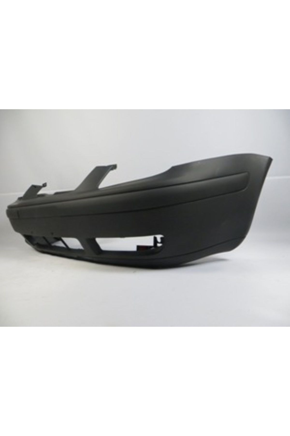 Volkswagen Bora- 99/05; Ön Tampon (SİS DELİKLİ KENDİNDEN BANTLI)(SIMYI) 1j5807217kgru