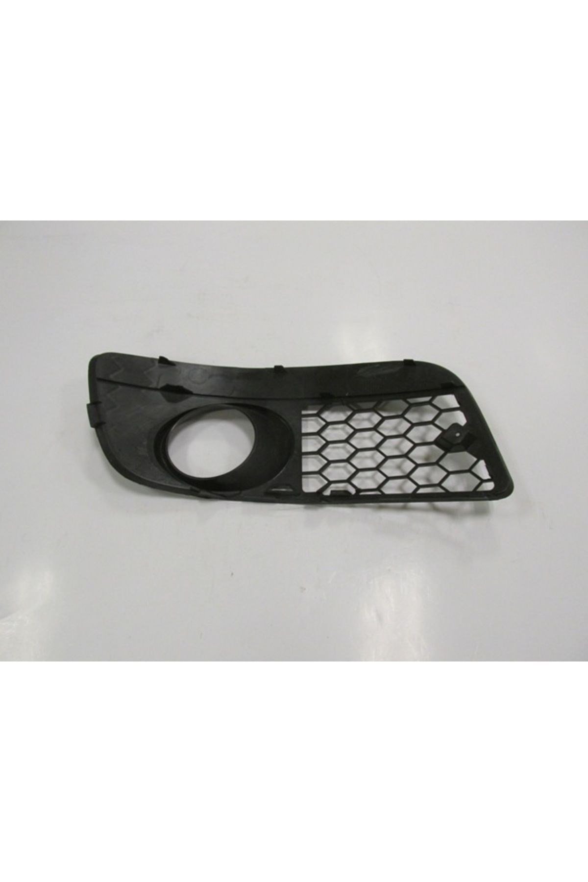 Volkswagen Golf 5 Sis Lamba Kapağı Sol Siyah Sis Delikligtiızgaralı Açık Tip 04 09
