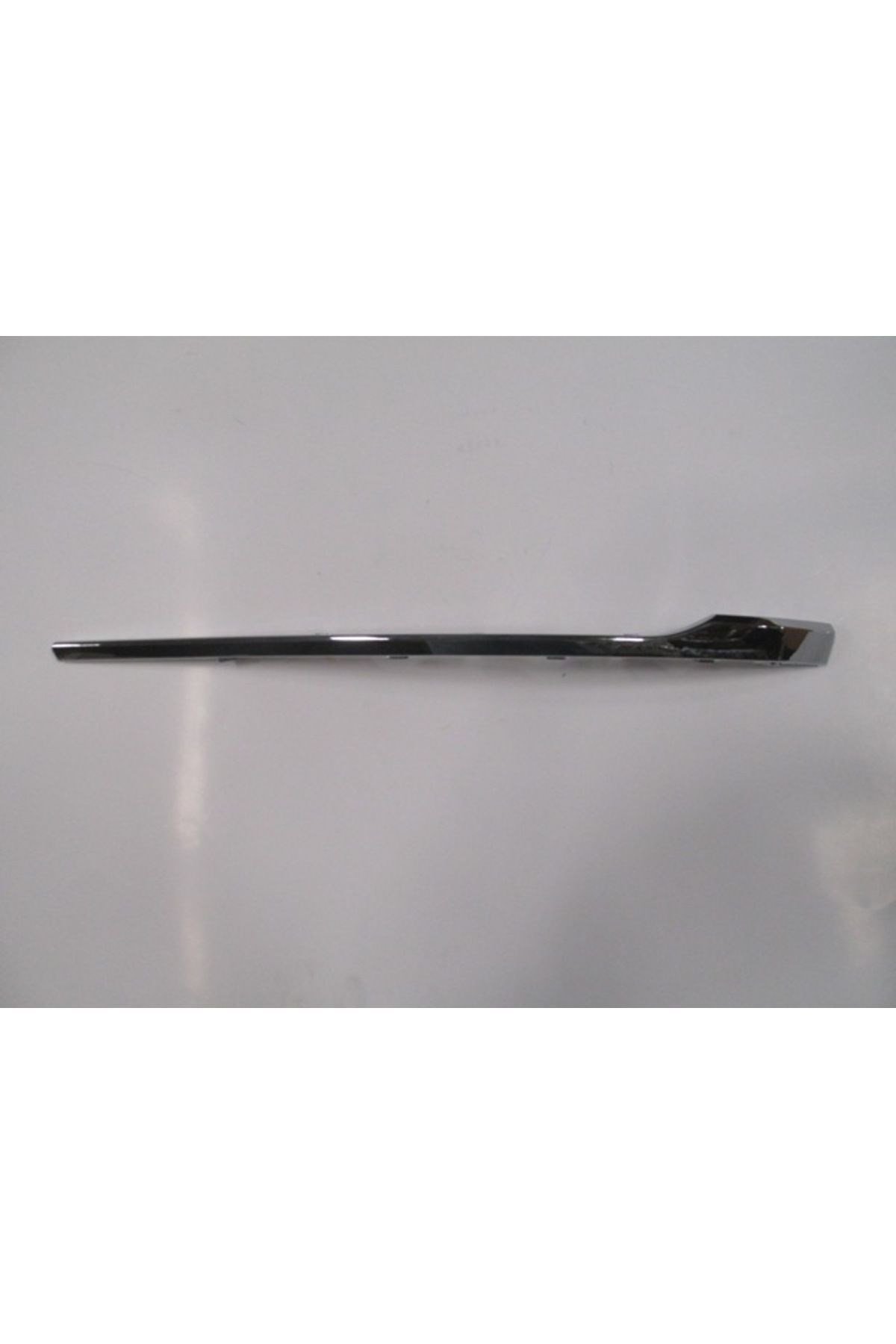 Volkswagen Passat- B8- 14/18; Ön Tampon Panjuru Yan Çıtası Sol Nikelajlı (TW) 3g08532532zz