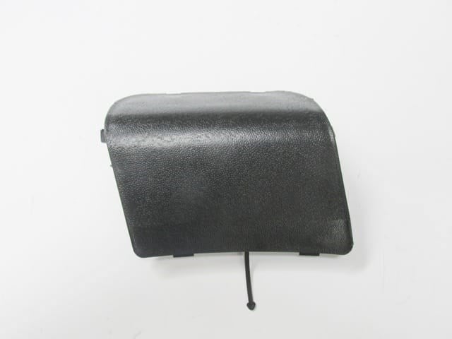 Volkswagen Polo Classic 96/01 Arka Tampon Çeki Demiri Kapağı (Lm)
