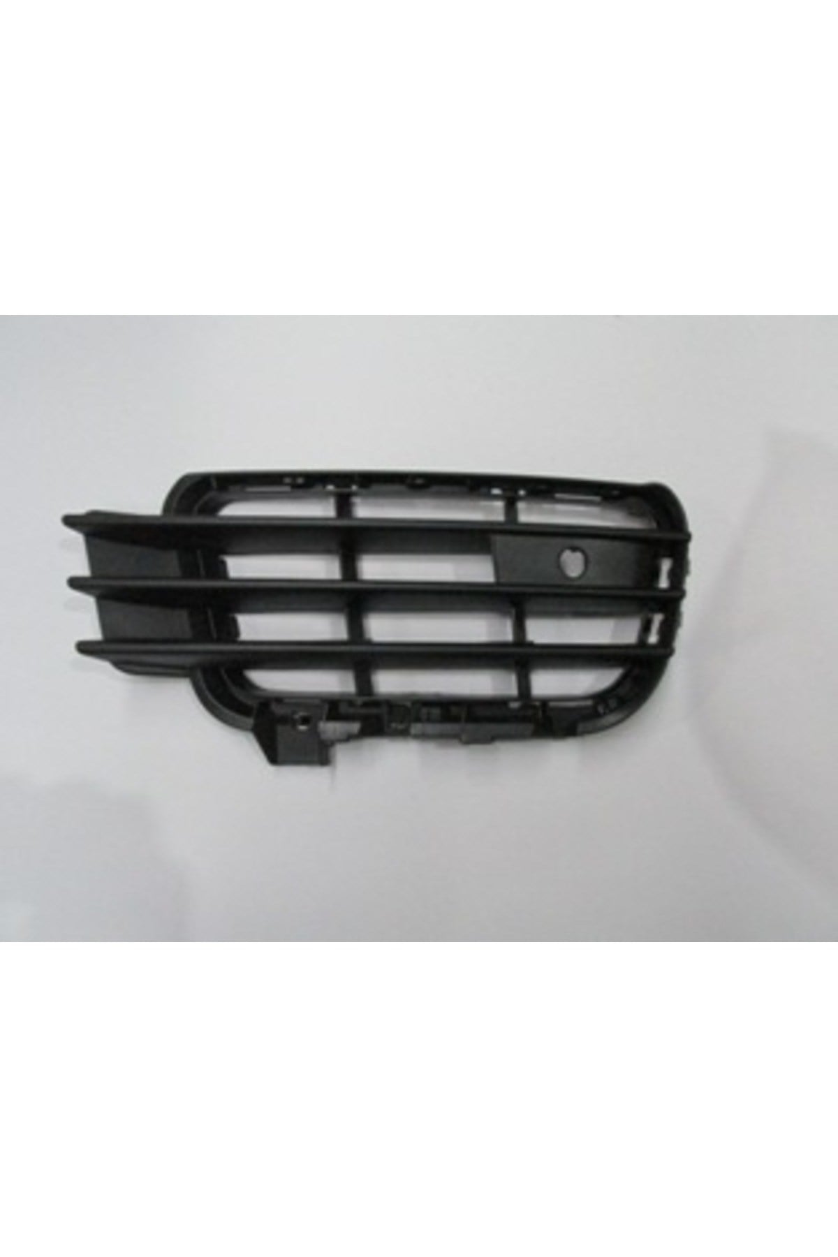 Volkswagen Touareg- 10/14; Ön Tampon Panjuru Sağ Sensör Delikli (BFN) 7P68546629B9