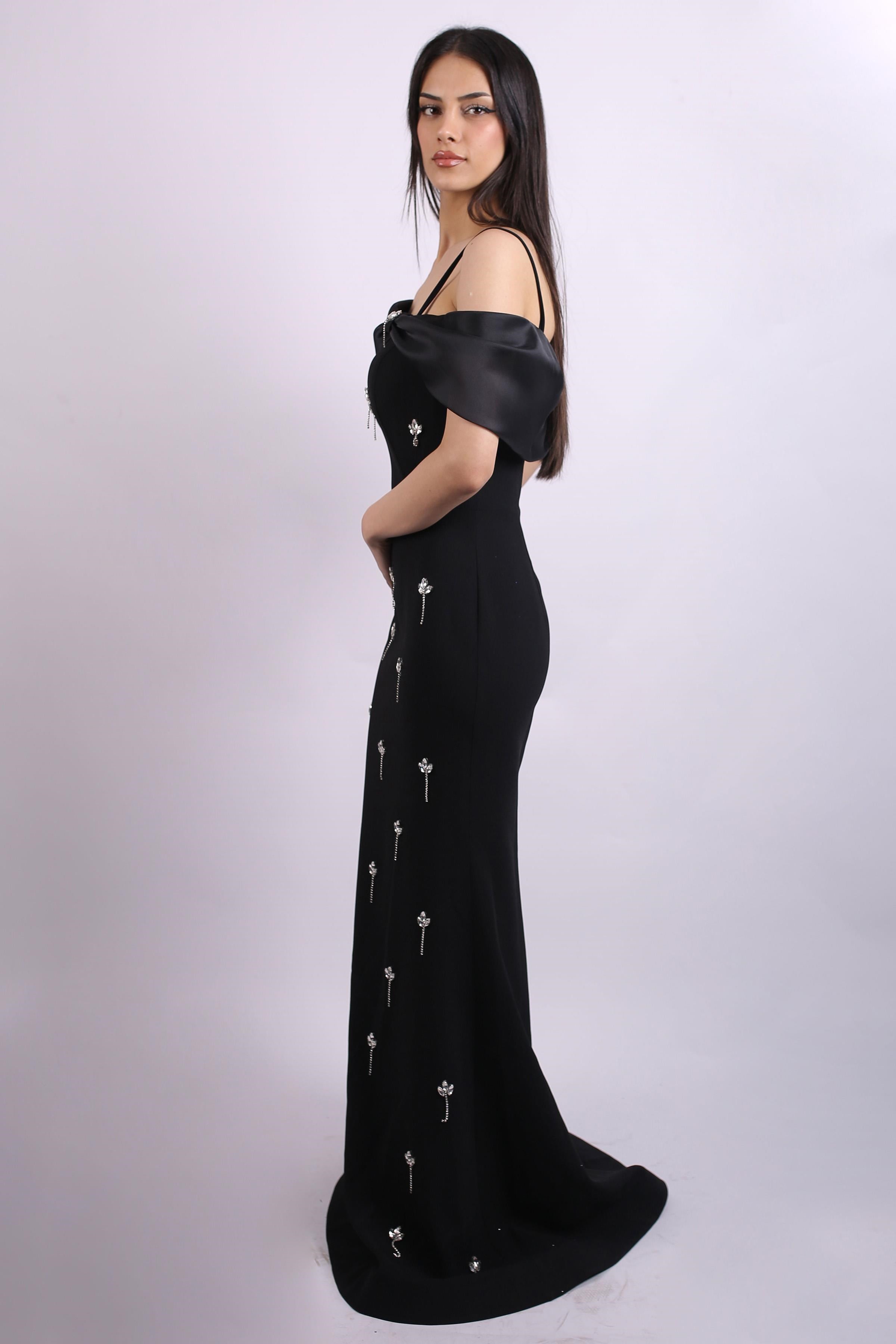 Siyah Taş İşlemeli Krep Abiye Elbise Abiye P-0000015484-SİYAHSYH38