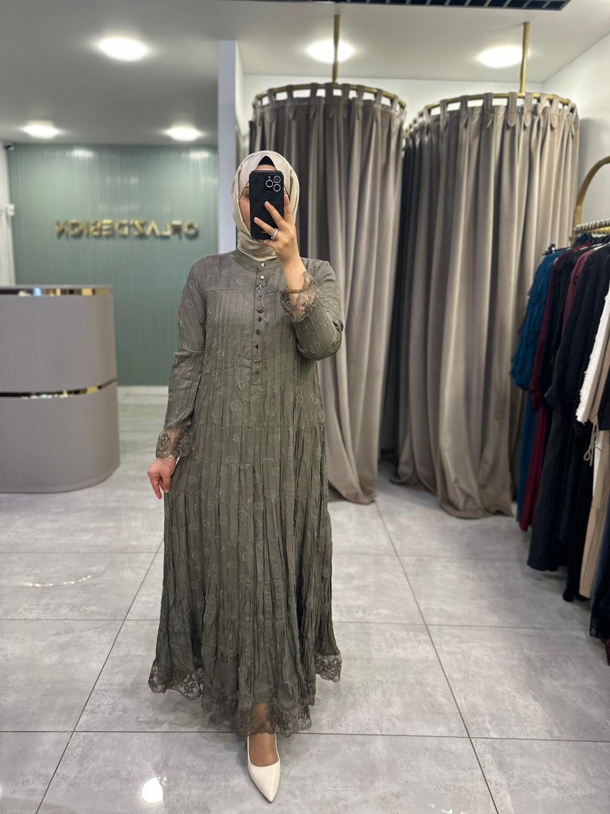 LissMore Kol ve Etek Ucu Dantel Dty. Desenli Elbise Haki 6303