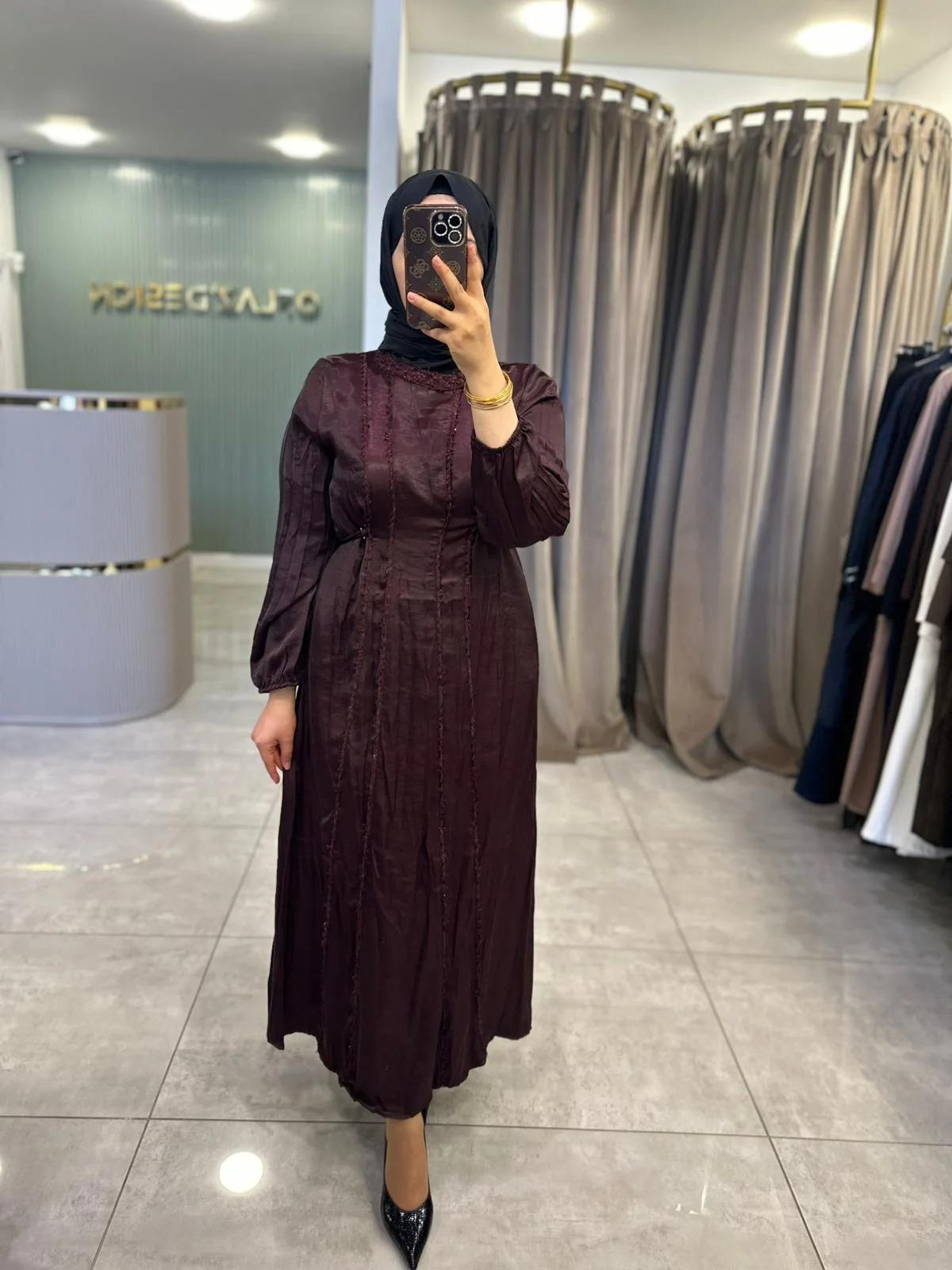 LissMore Yelek Detaylı Parlak Elbise Bordo 5988