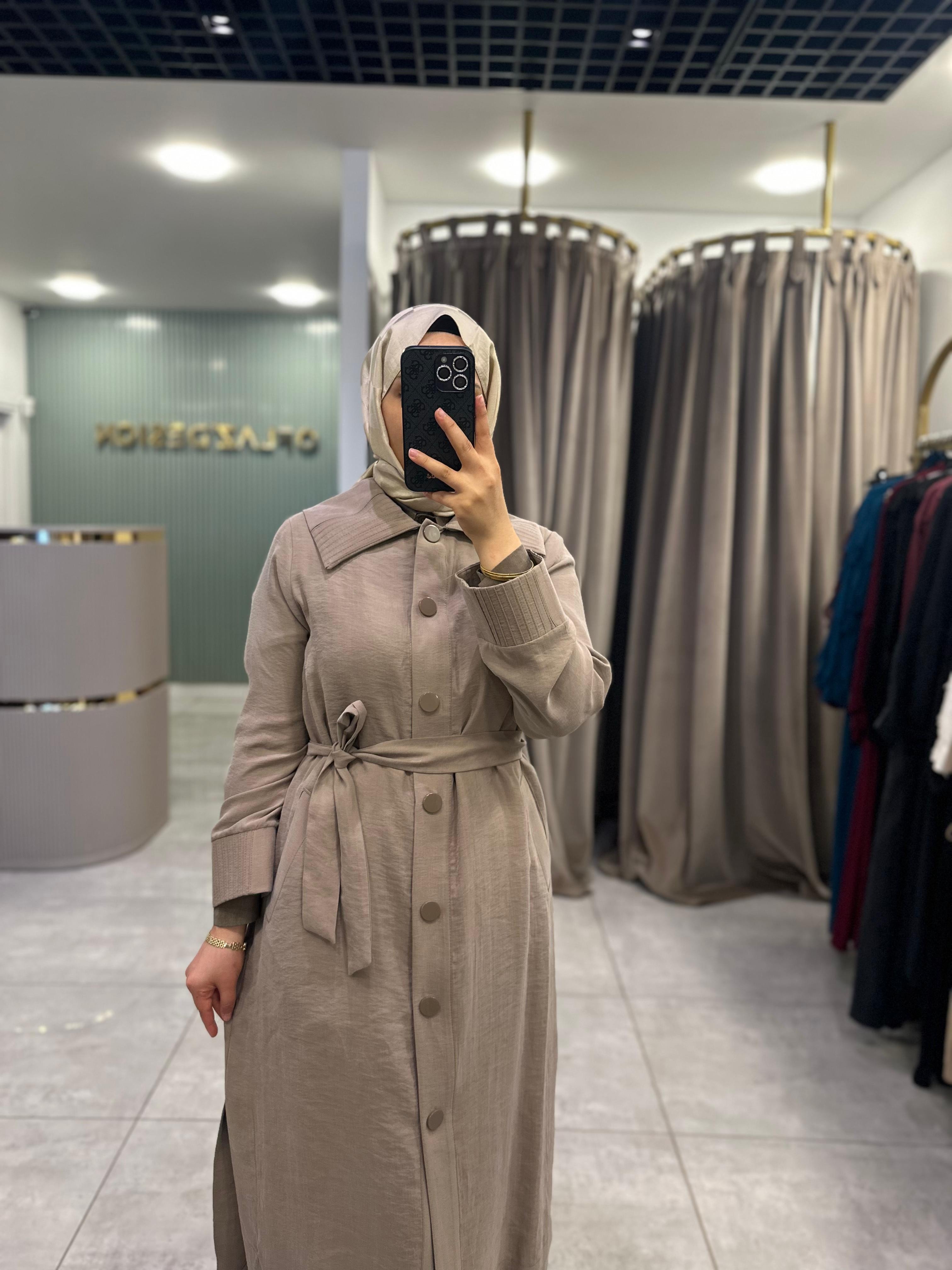 Nuss Geniş Yakalı Kemerli Kap Bej 26Y 6032