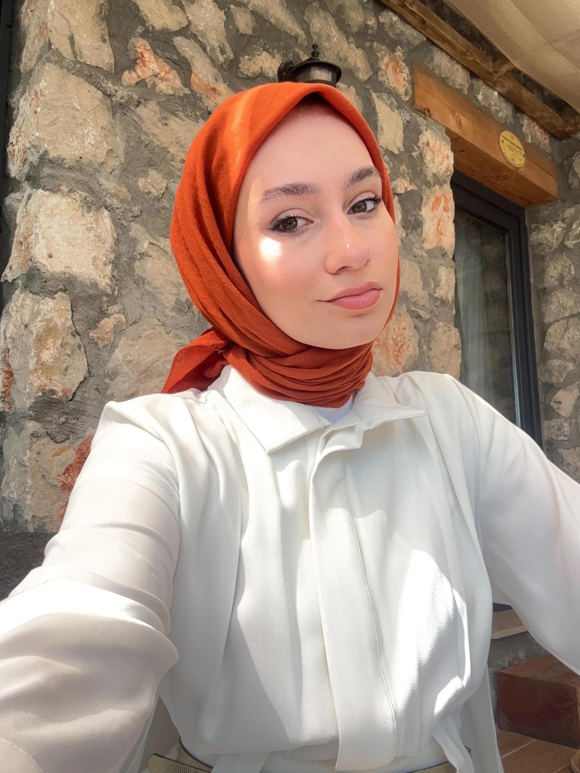 Lora Pamuk Eşarp