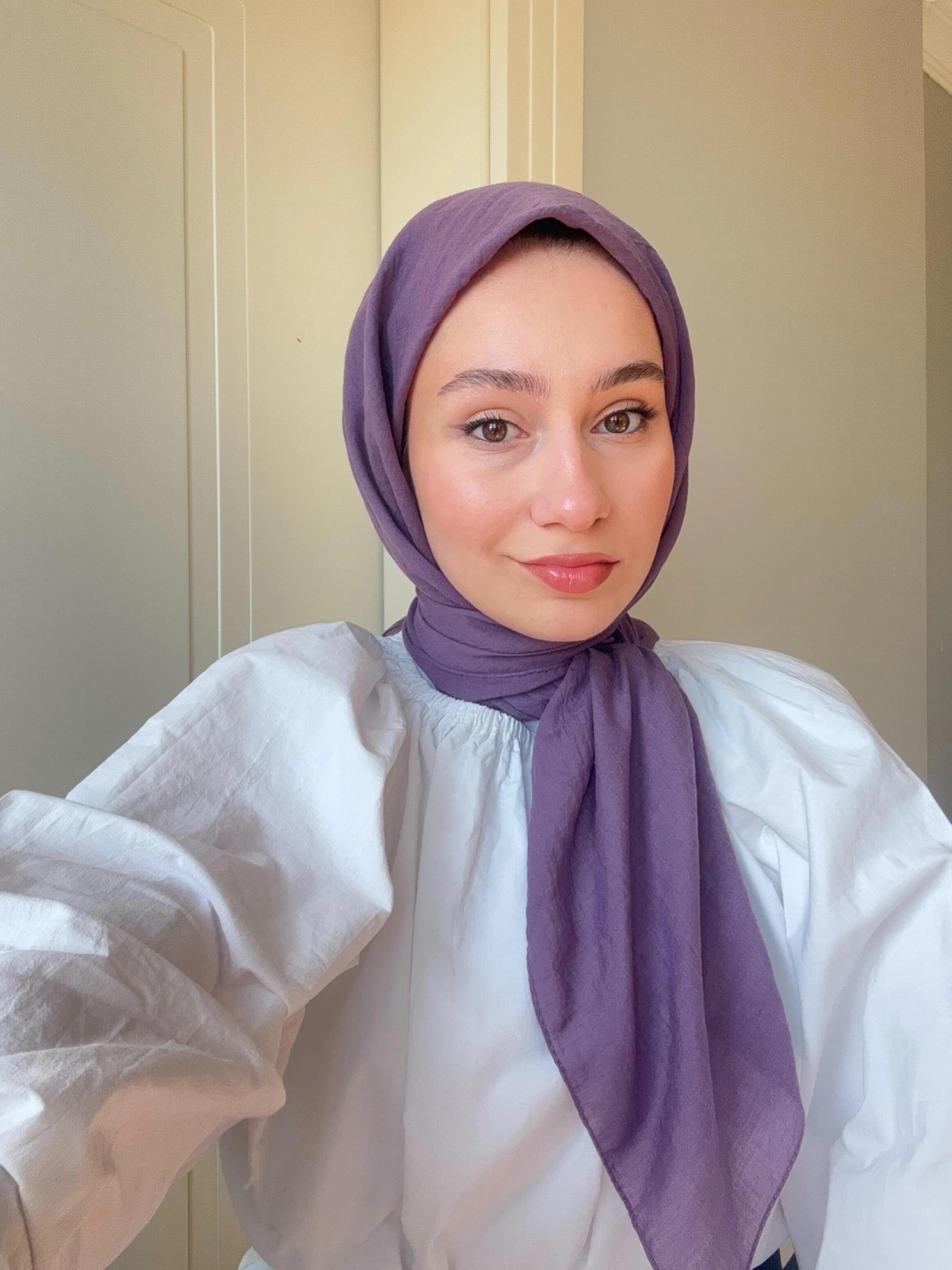 Lora Pamuk Eşarp