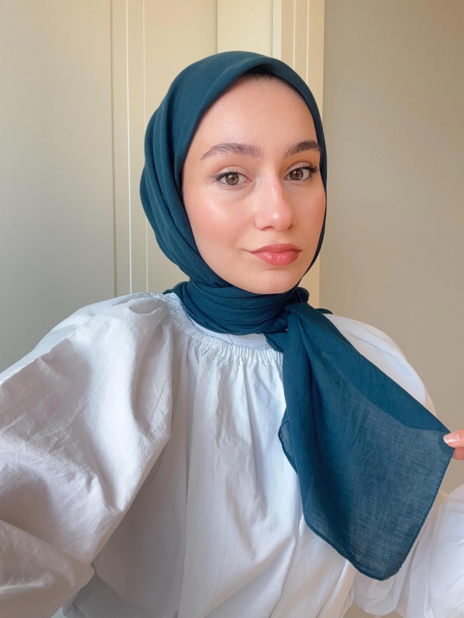 Lora Pamuk Eşarp