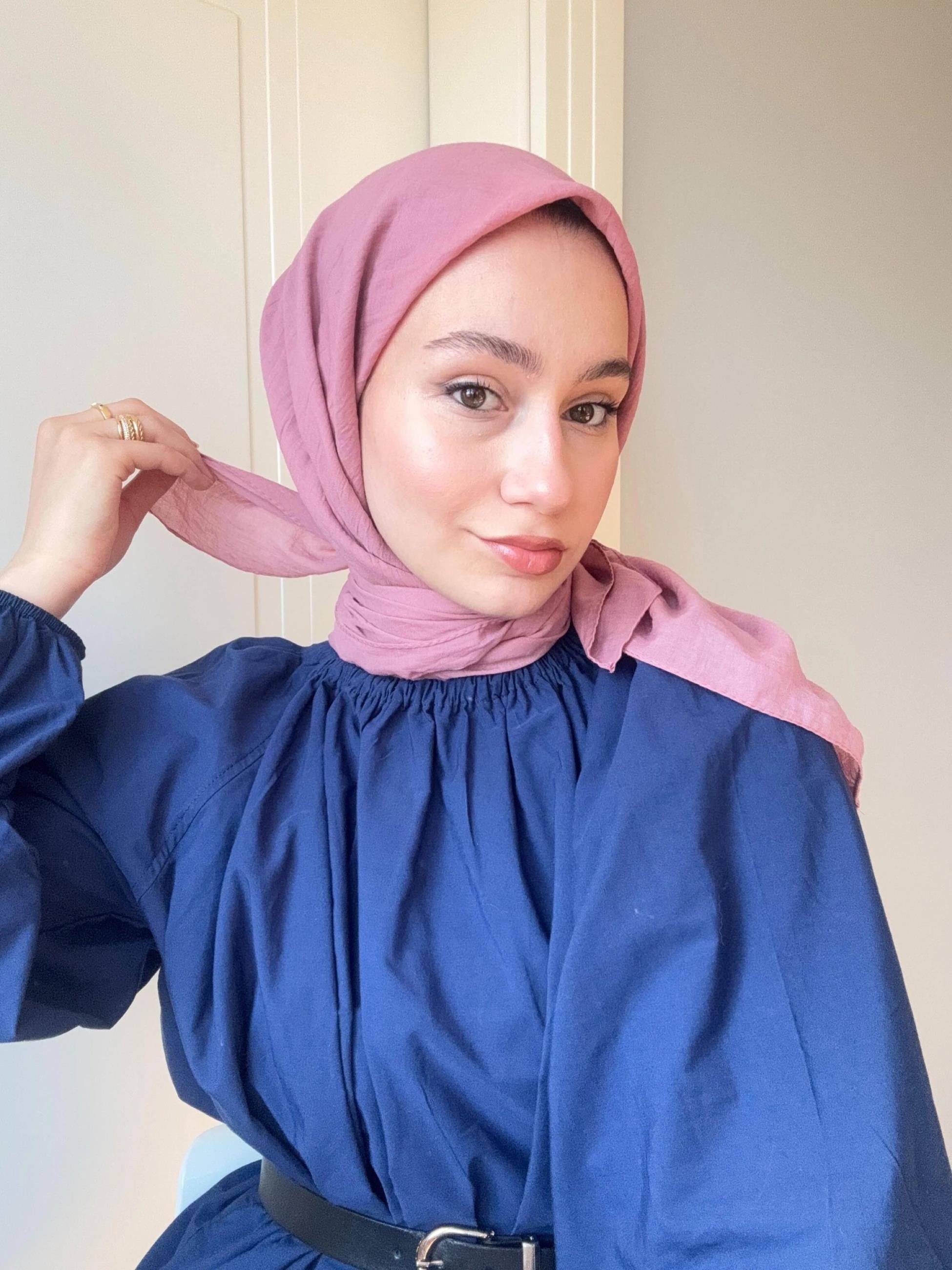Lora Pamuk Eşarp